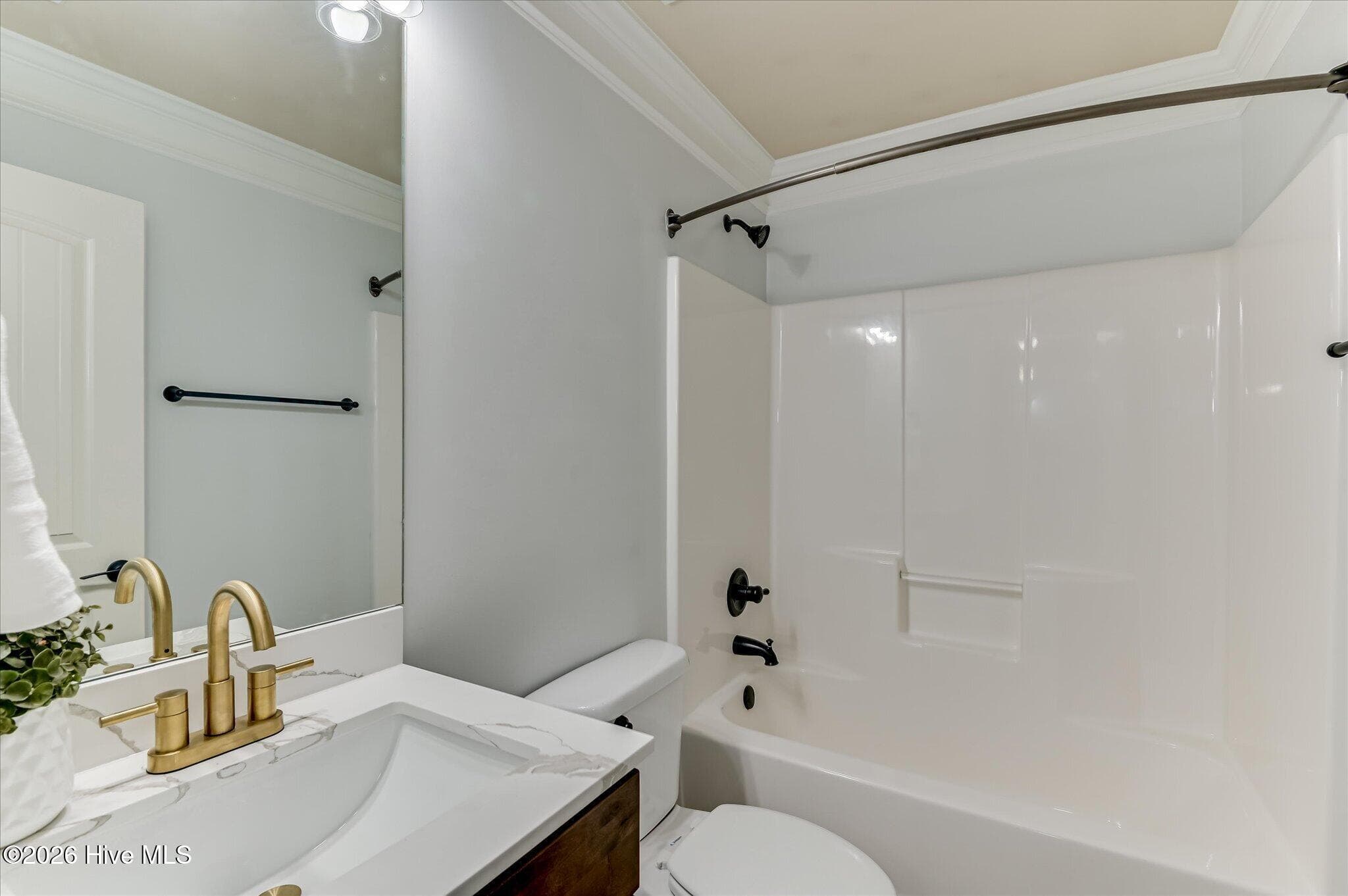 UPSTAIRS GUEST BATHROOM - 552 Oconee Circle, Evans, GA 30809