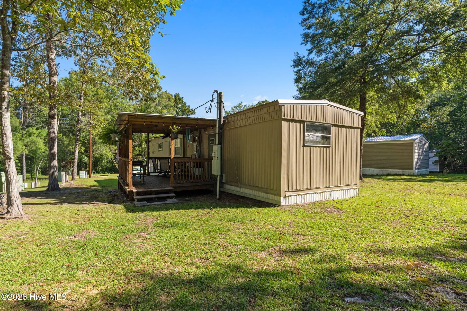 Manufactured Home at 1178 Madera Place SW, Supply, NC 28462, photo 28 of 41