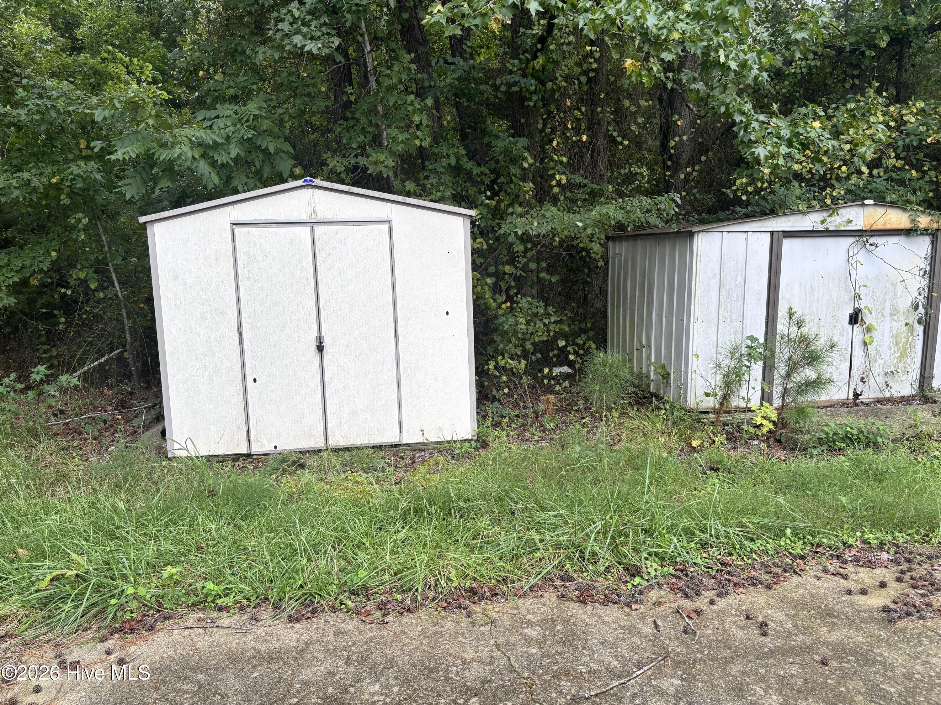 Manufactured Home at 213 S Railroad Street, Whitakers, NC 27891, photo 6 of 6