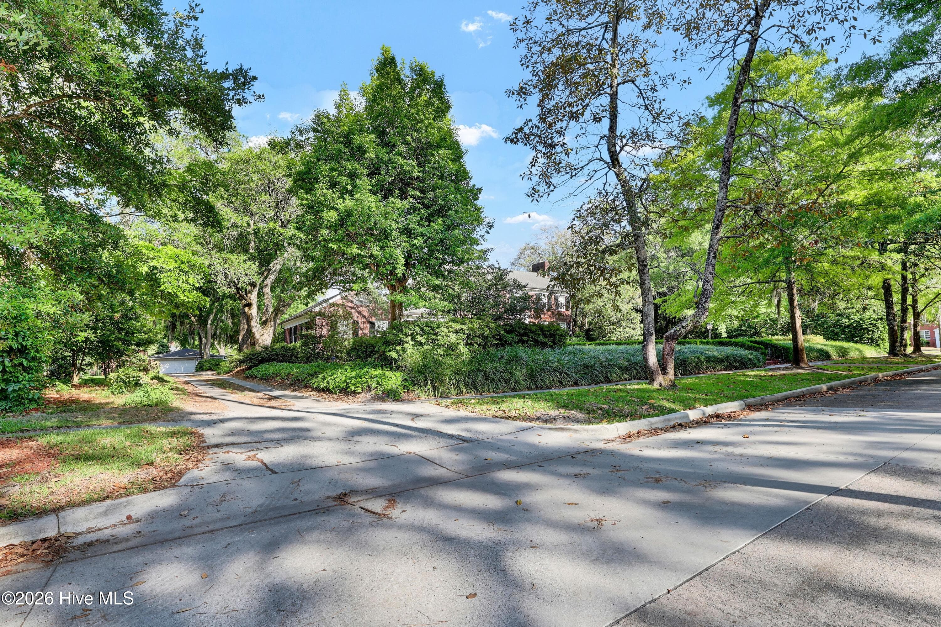 Single Family Residence at 1411 Live Oak Parkway, Wilmington, NC 28403, photo 52 of 63