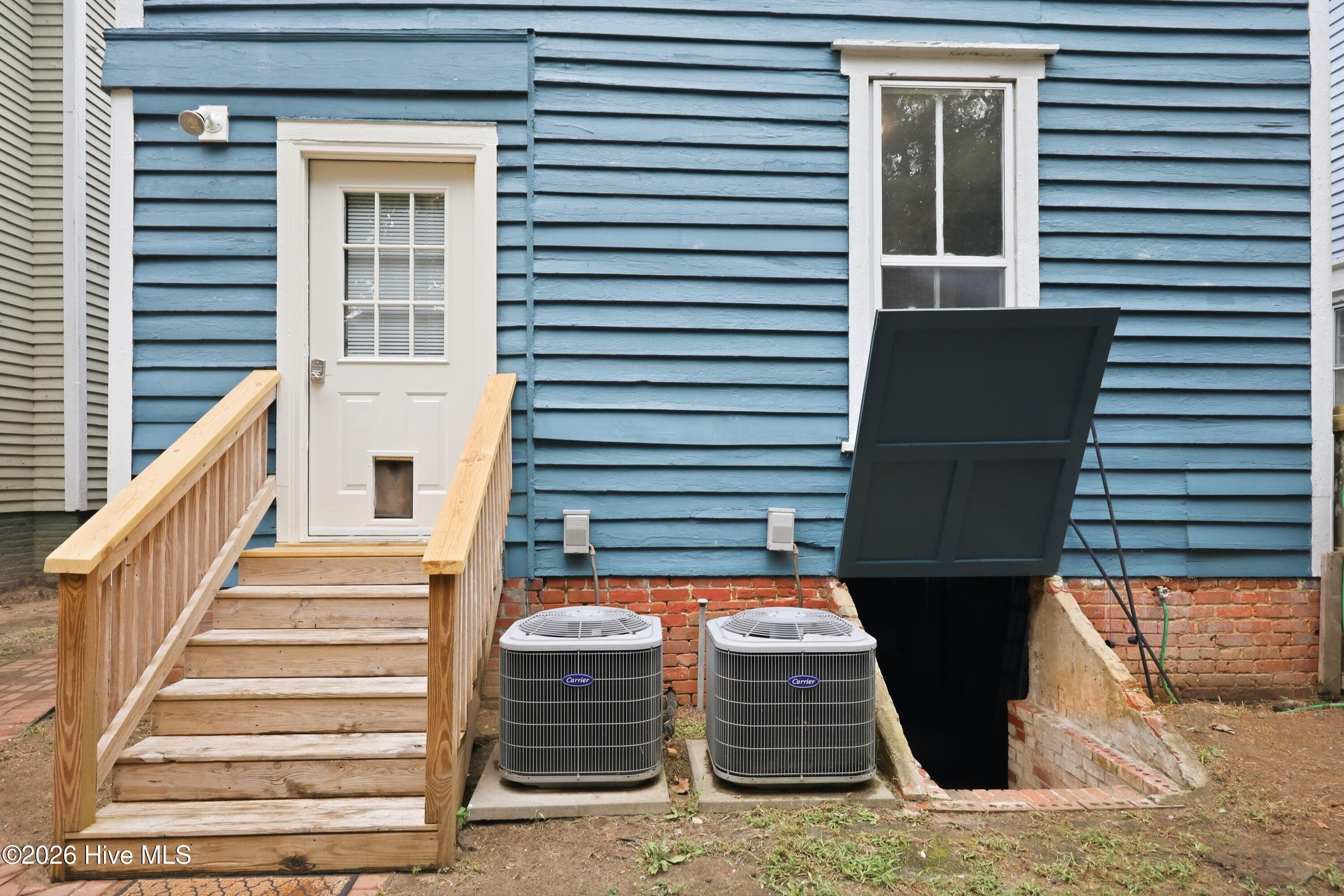 Single Family Residence at 403 N Market Street, Washington, NC 27889, photo 46 of 50