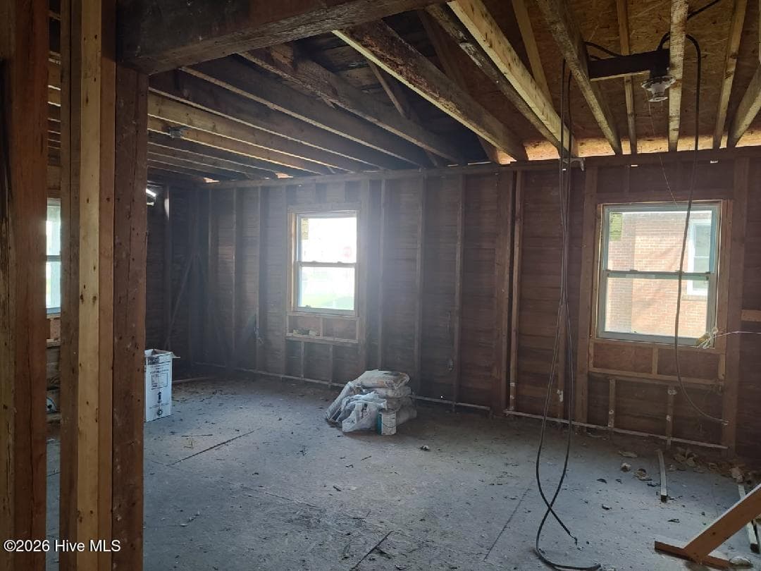 Single Family Residence at 317 E Peyton Avenue, Kinston, NC 28501, photo 7 of 10