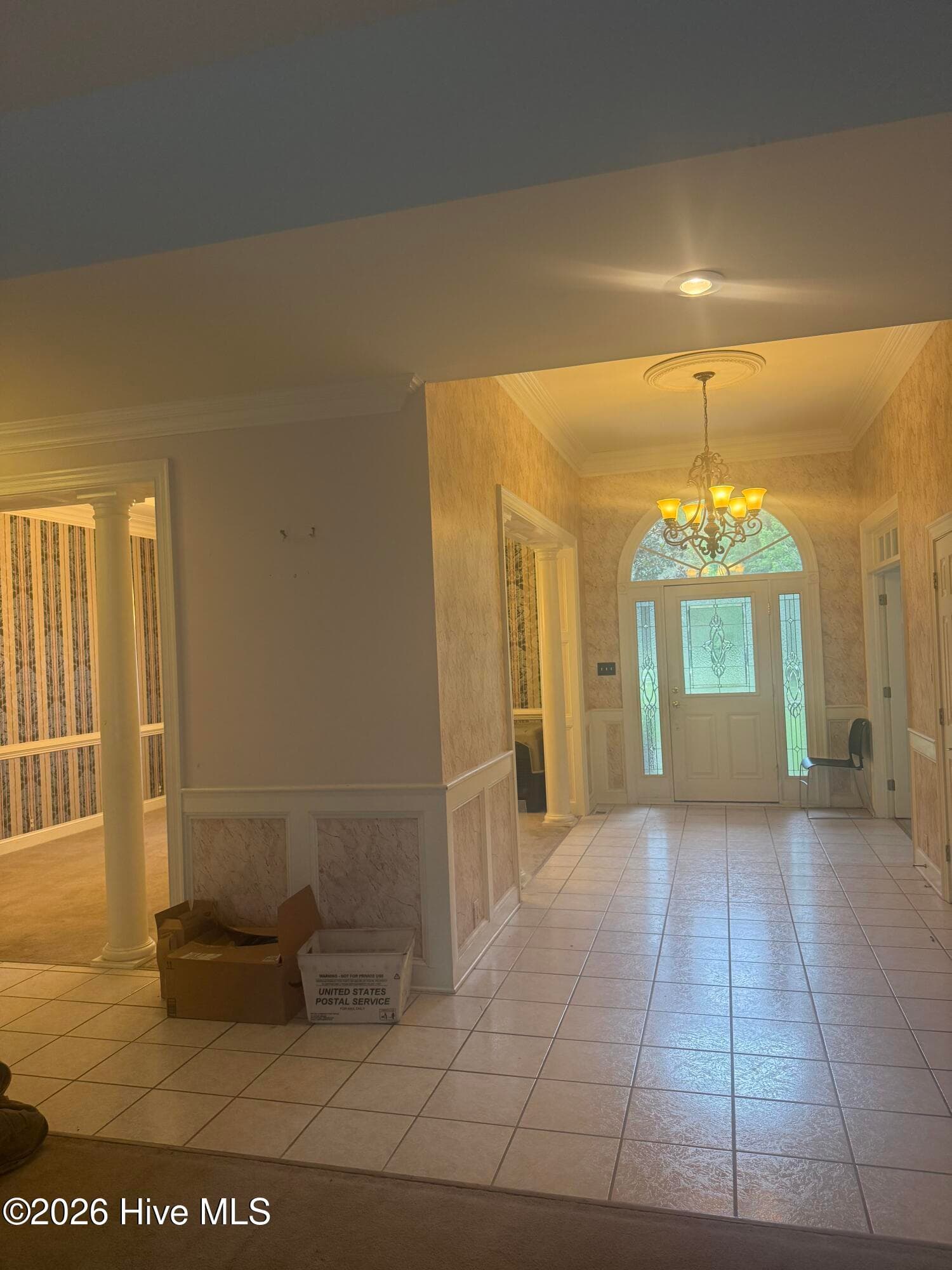 View of the entry from formal living room - 307 Taberna Circle, New Bern, NC 28562