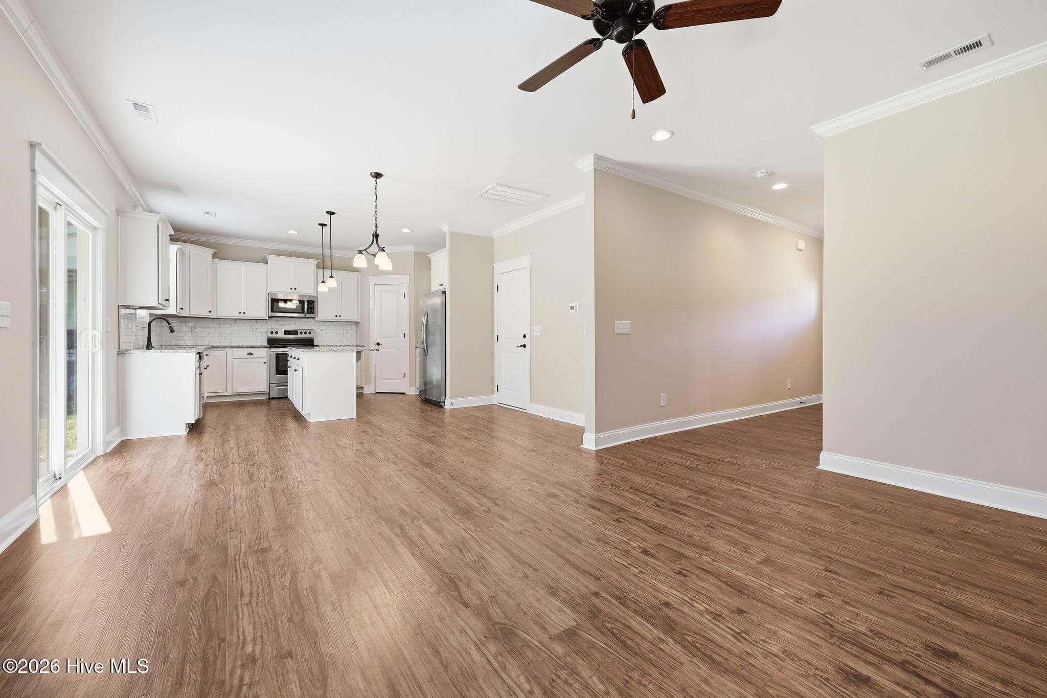 Single Family Residence at 318 Dunston Road, Carthage, NC 28327, photo 19 of 60