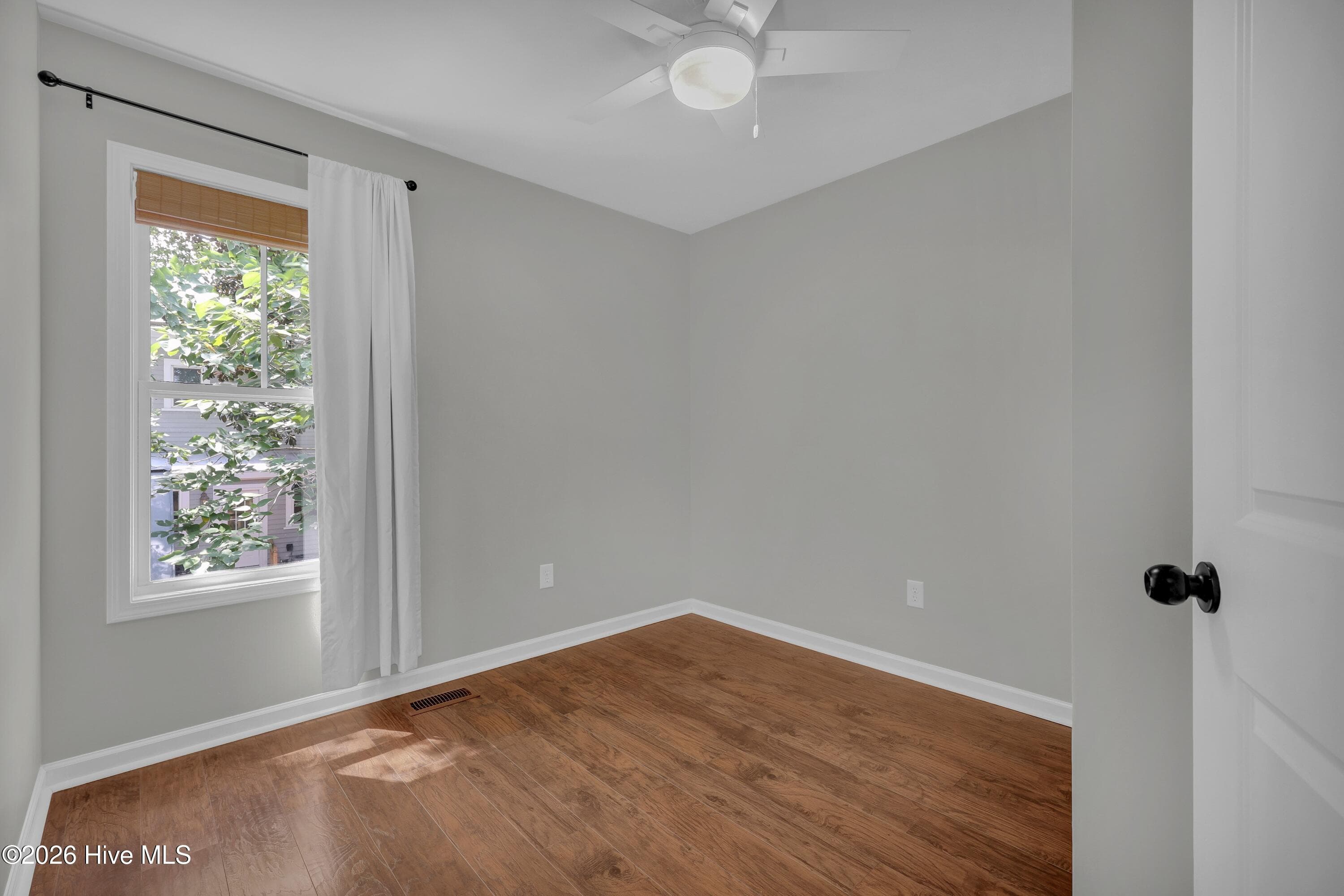 Single Family Residence at 714 Brooks Alley, Wilmington, NC 28401, photo 22 of 27