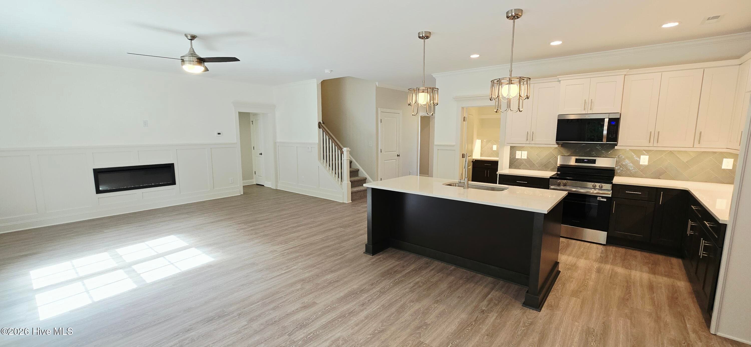 Single Family Residence at 4085 Regina Lane, Ayden, NC 28513, photo 9 of 43