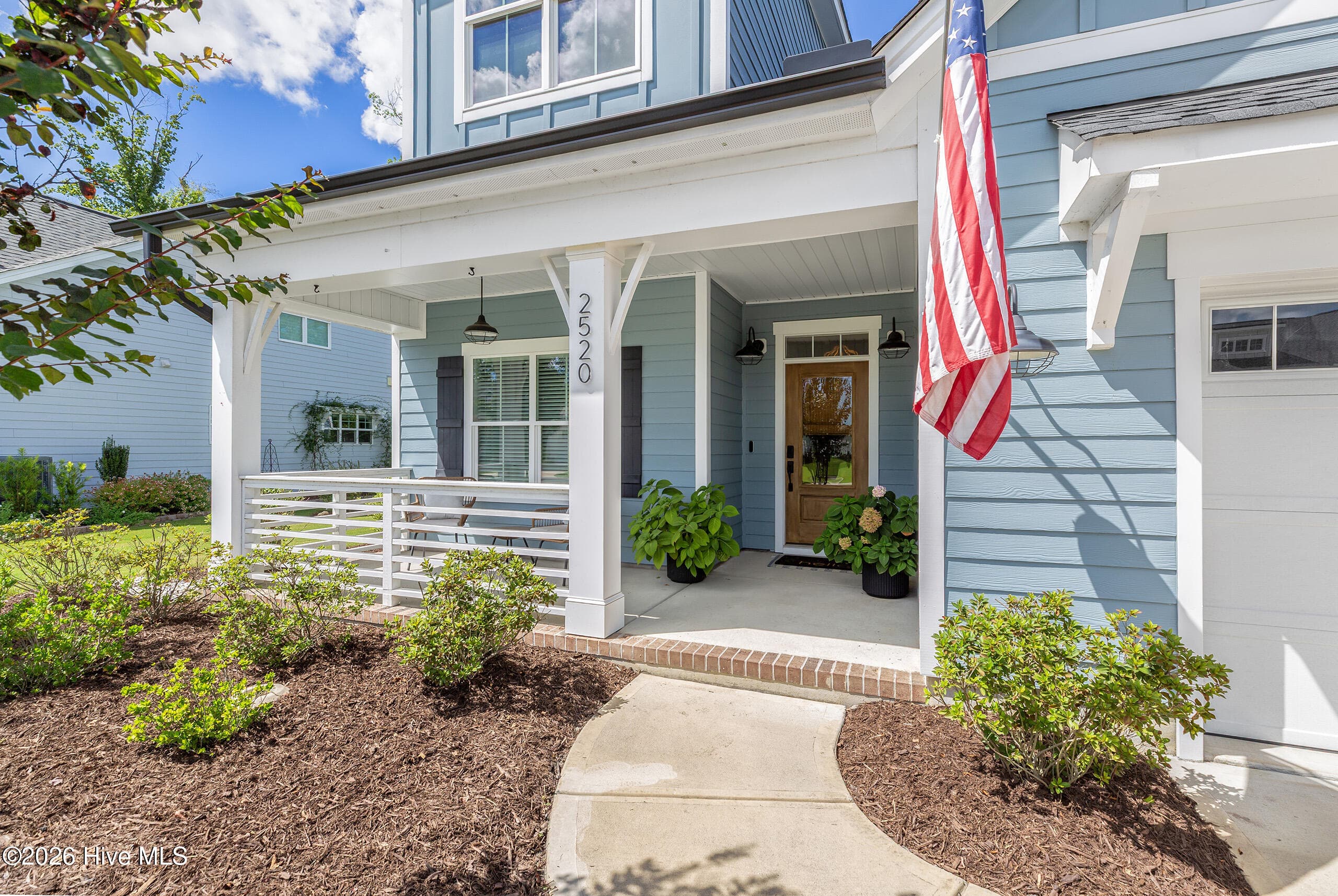 Single Family Residence at 2520 Lakeside Circle, Wilmington, NC 28401, photo 6 of 79