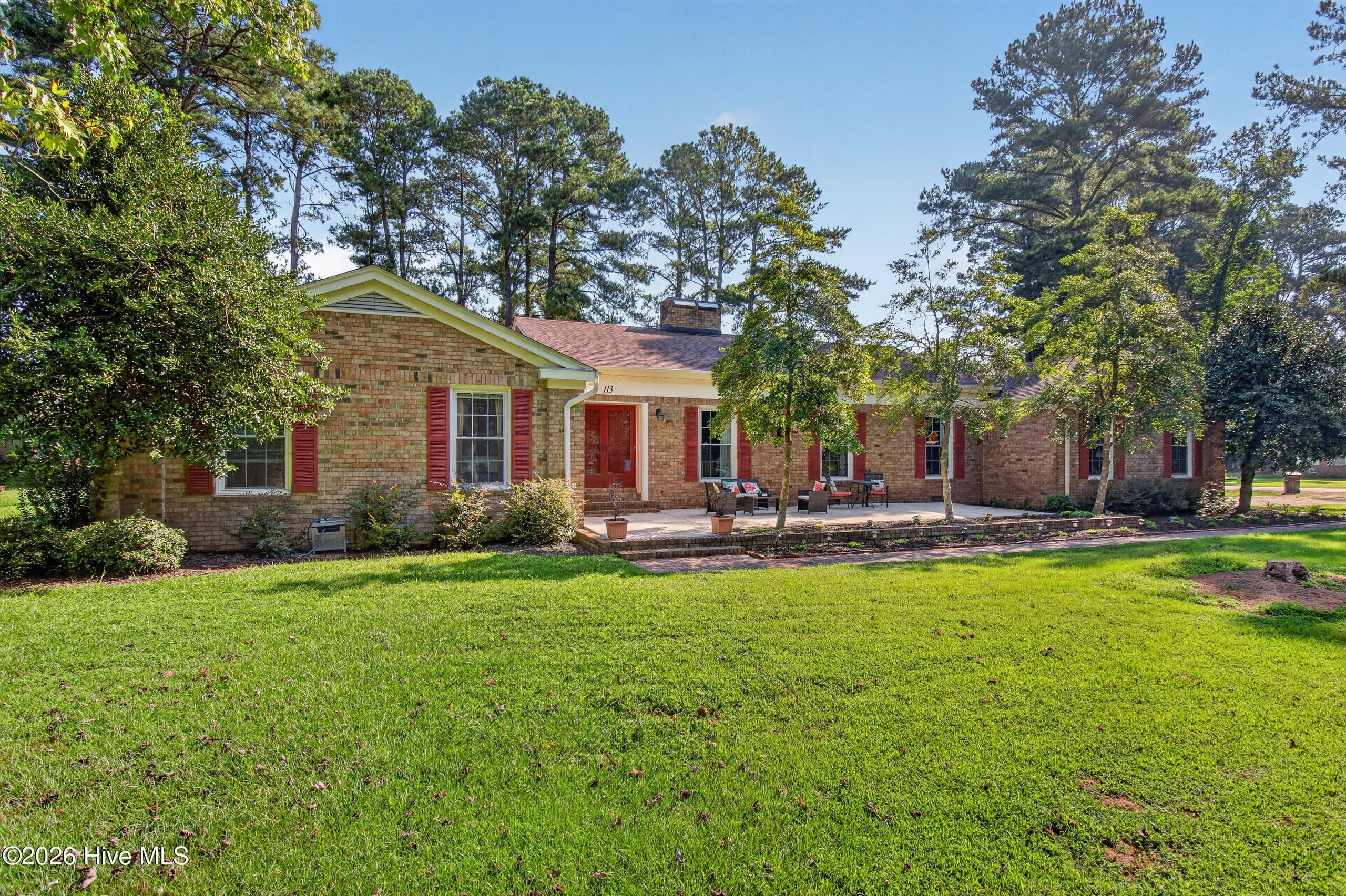 Single Family Residence at 113 Clarendon Road, Ahoskie, NC 27910, photo 7 of 70