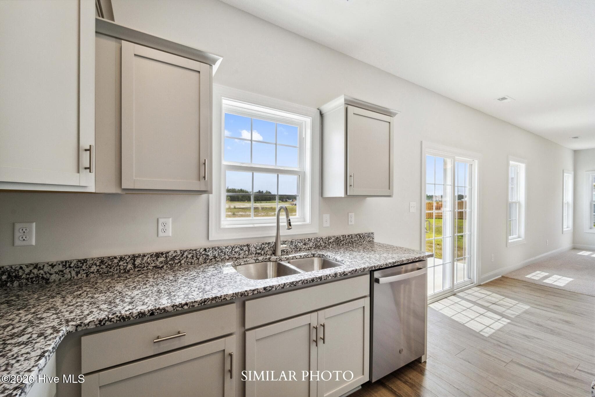 Single Family Residence at 725 Regiment Road, Jacksonville, NC 28546, photo 12 of 41