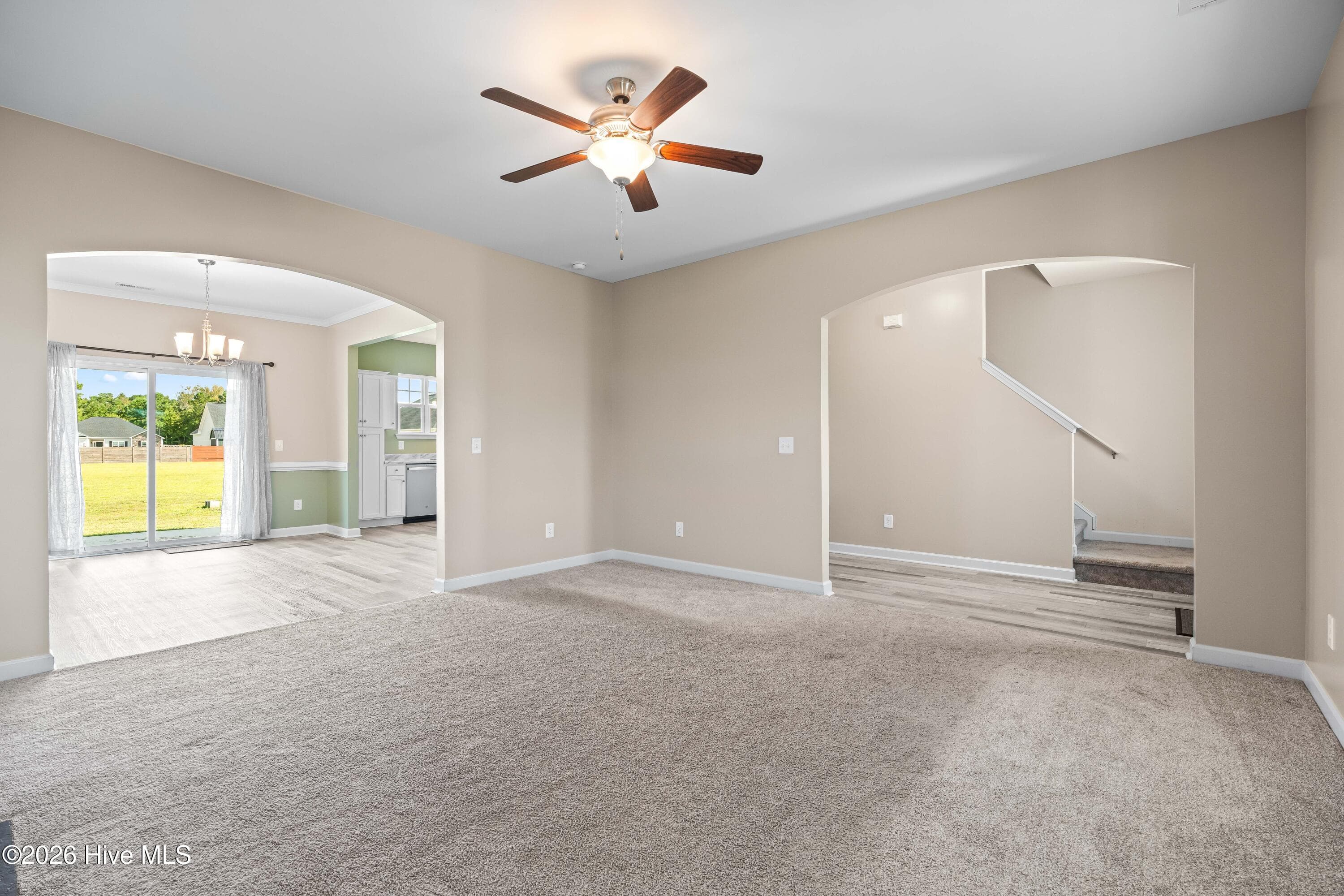 Single Family Residence at 158 Uzzell Road, Hubert, NC 28539, photo 10 of 45