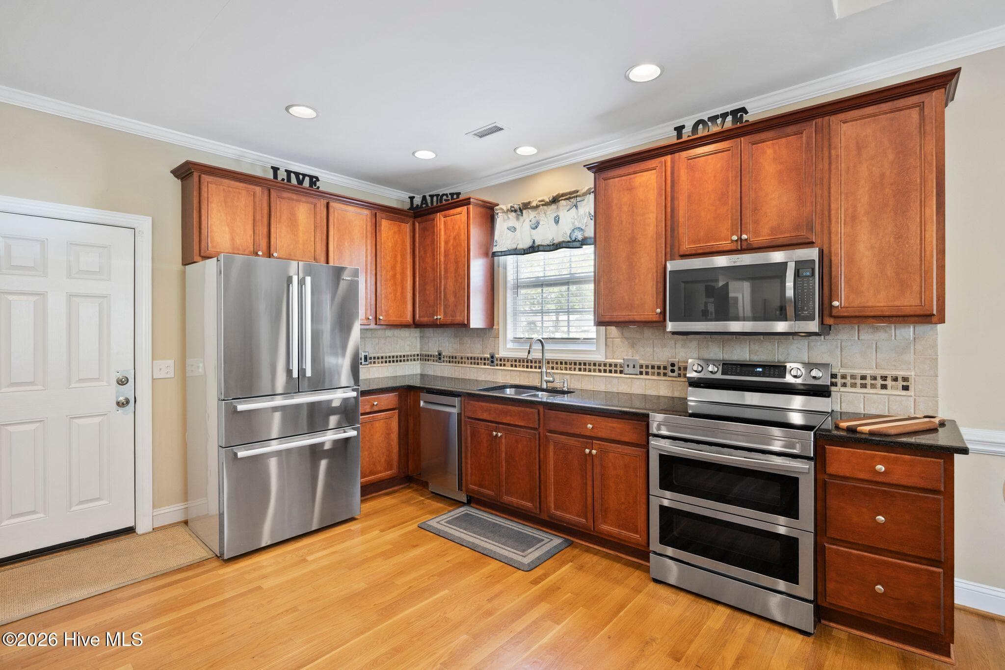 Single Family Residence at 2660 Bellamy Drive SW, Supply, NC 28462, photo 11 of 59