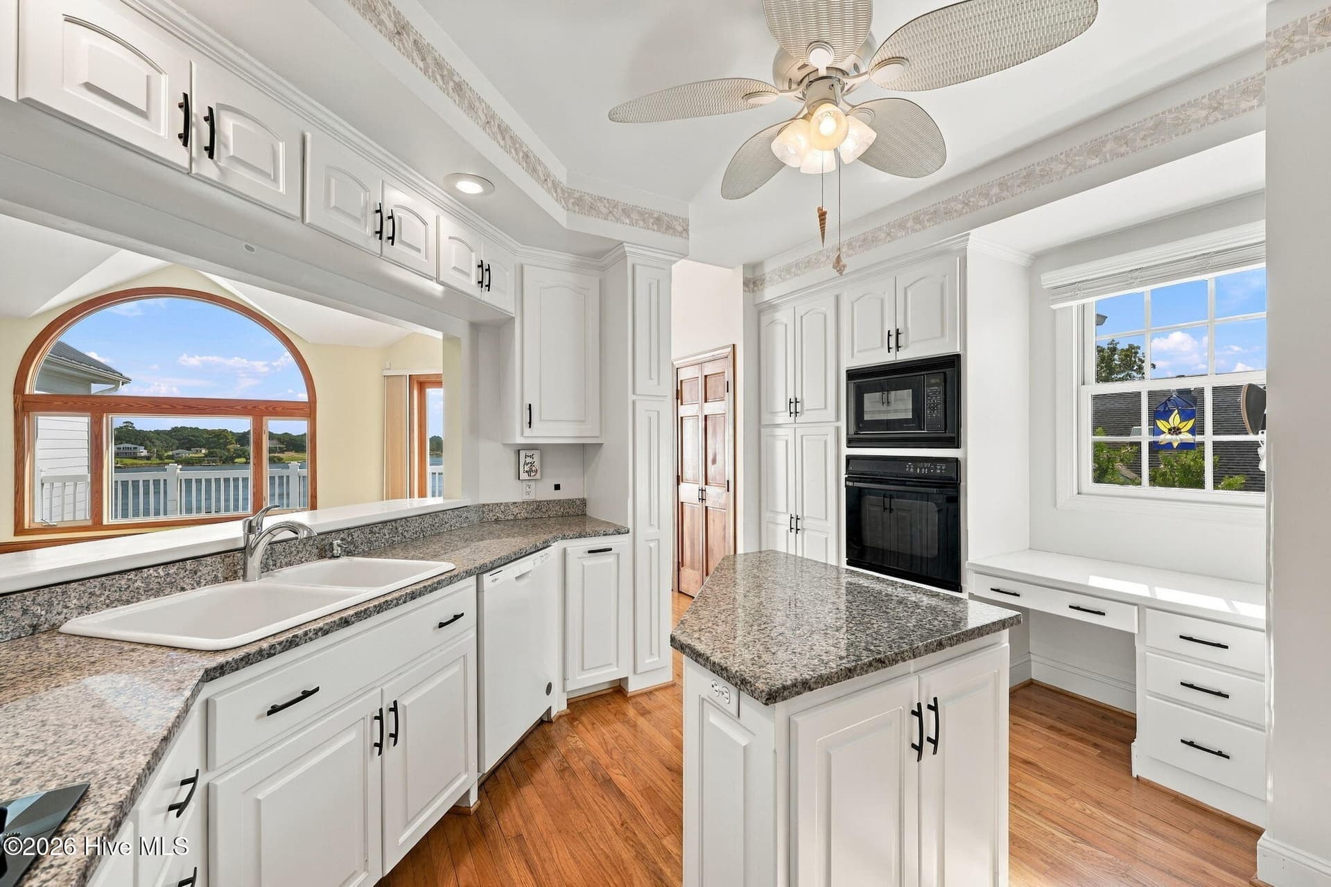 Single Family Residence at 526 Ballast Point Road, Hampstead, NC 28443, photo 15 of 67