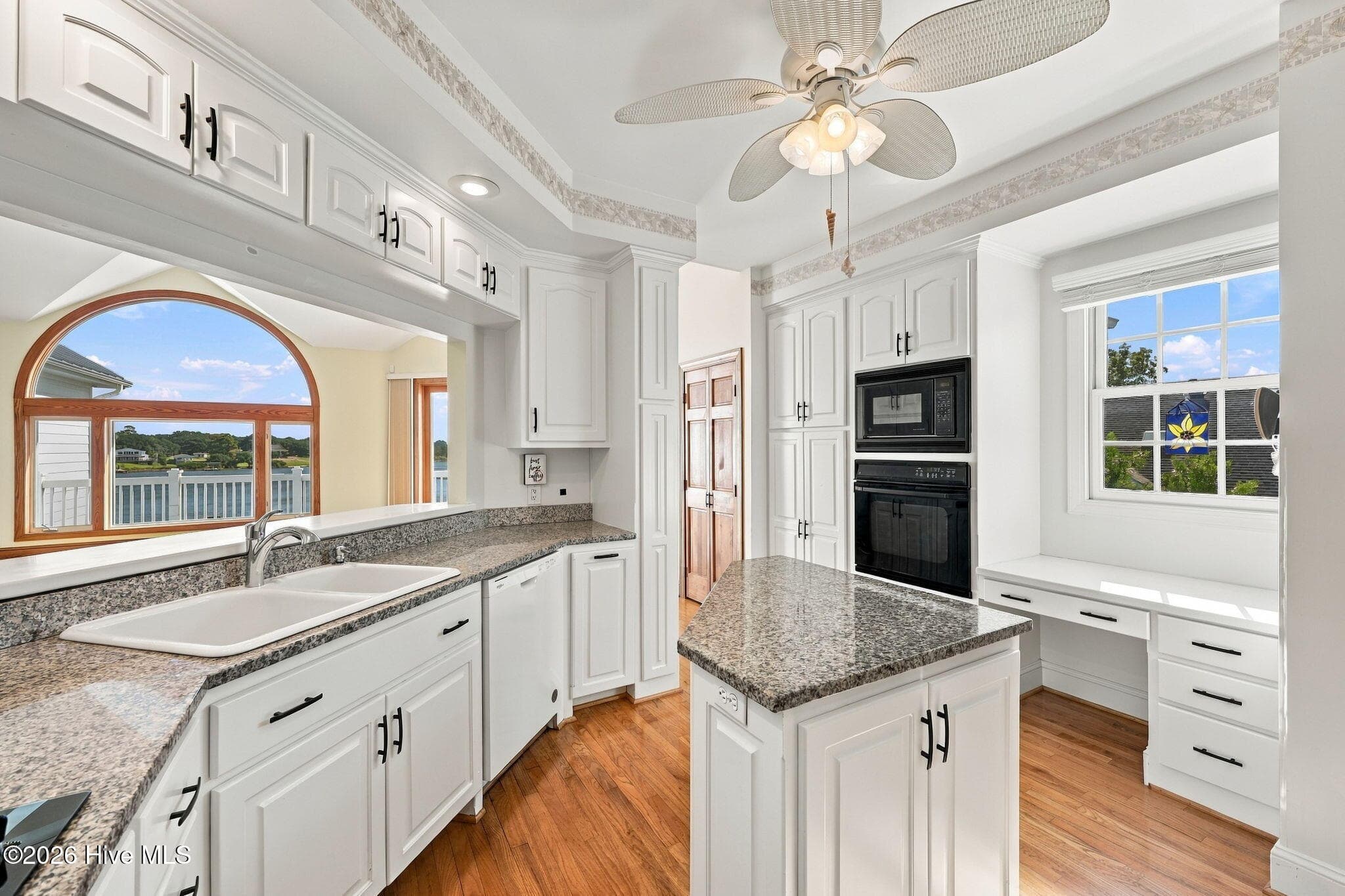 Single Family Residence at 526 Ballast Point Road, Hampstead, NC 28443, photo 15 of 67