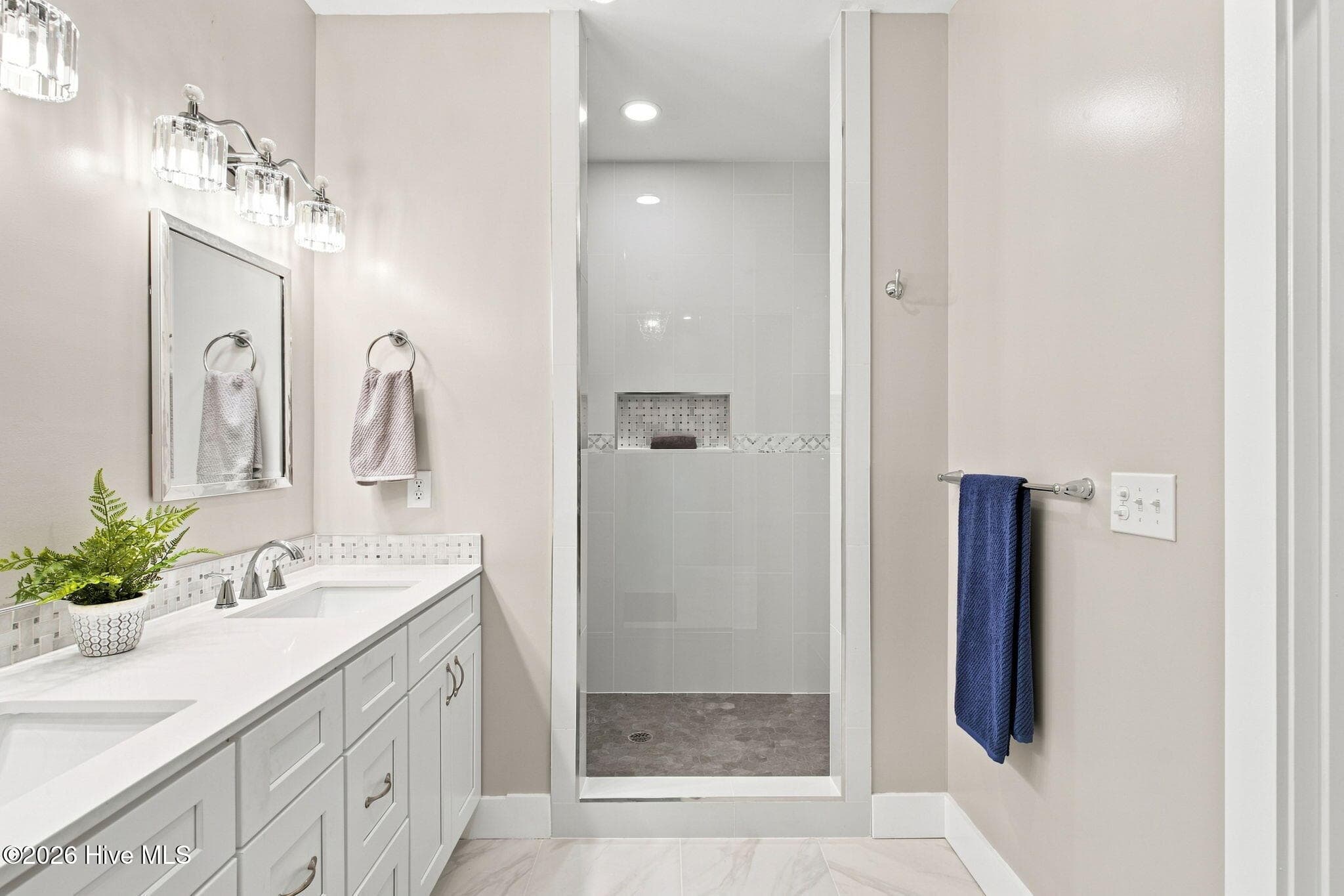 Single Family Residence at 512 Queen Street, Wilmington, NC 28401, photo 56 of 95