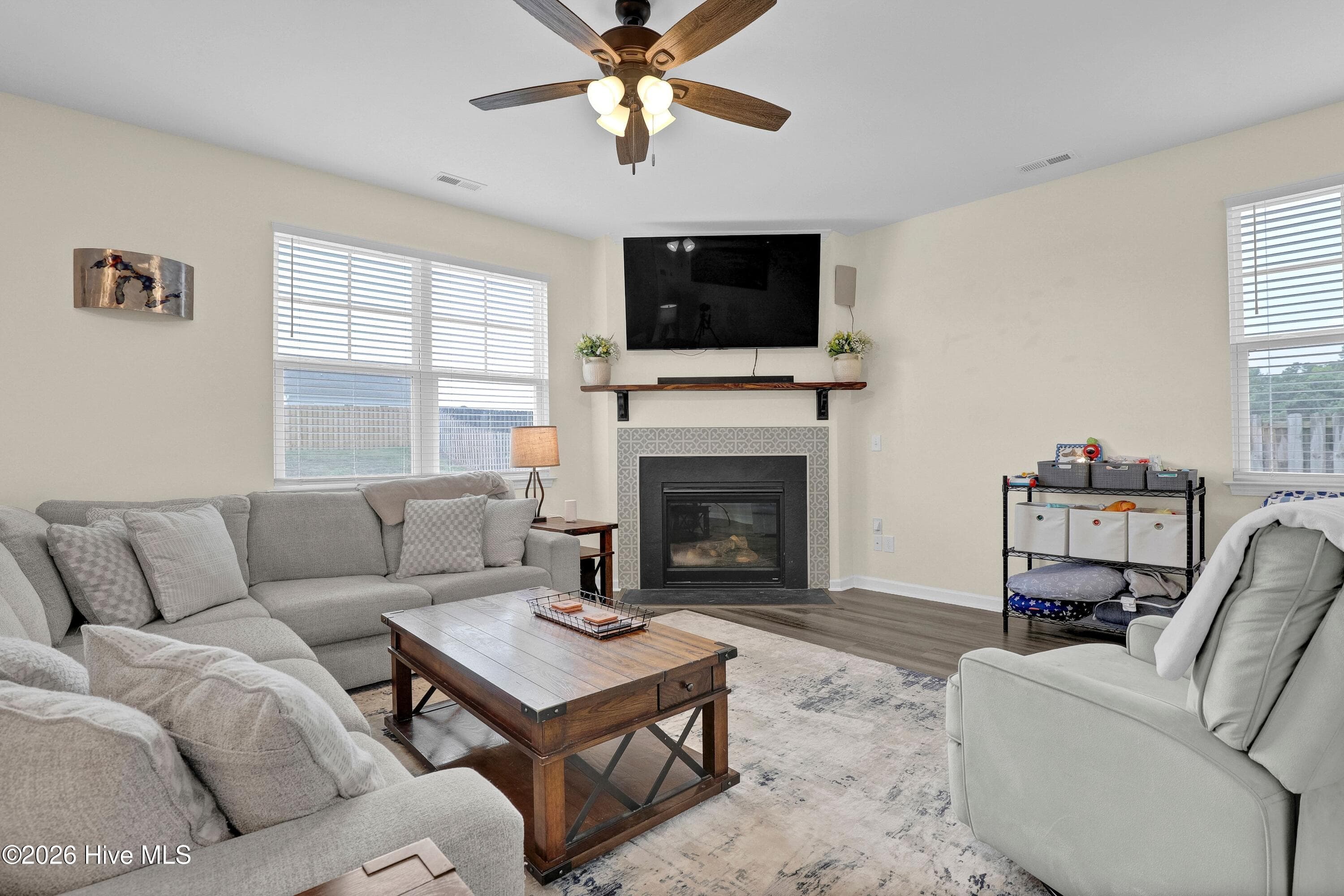 Single Family Residence at 111 Colonial Heights Drive, Hampstead, NC 28443, photo 7 of 31