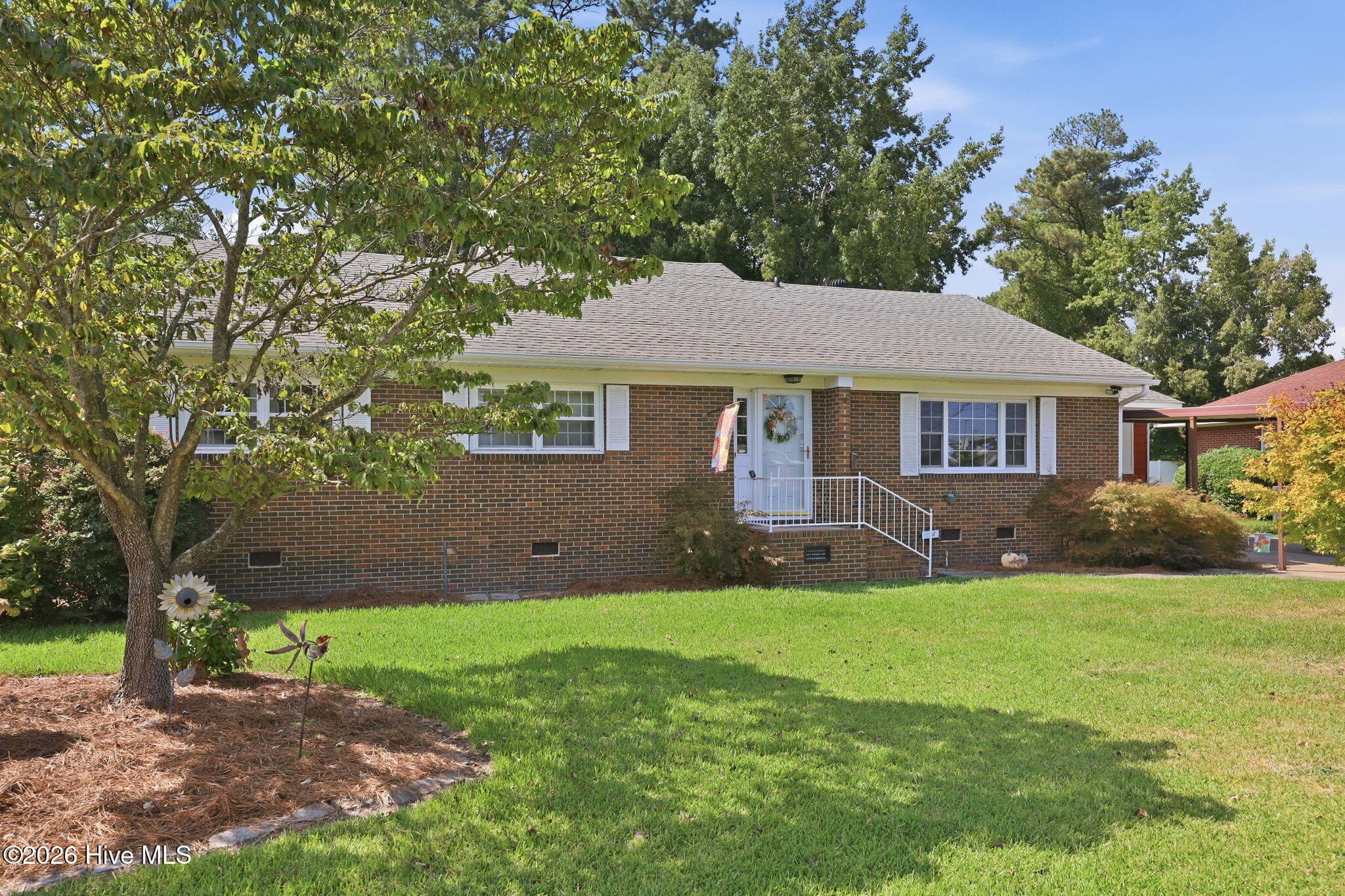Single Family Residence at 2002 Carey Road, Kinston, NC 28501, photo 7 of 54