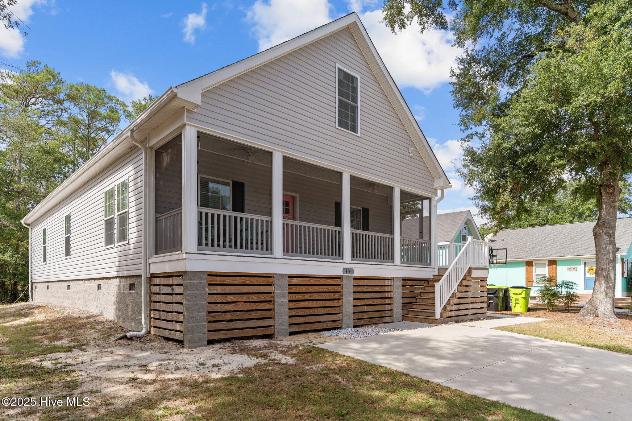 Single Family Residence at 101 SW 28th Street, Oak Island, NC 28465, photo 4 of 56