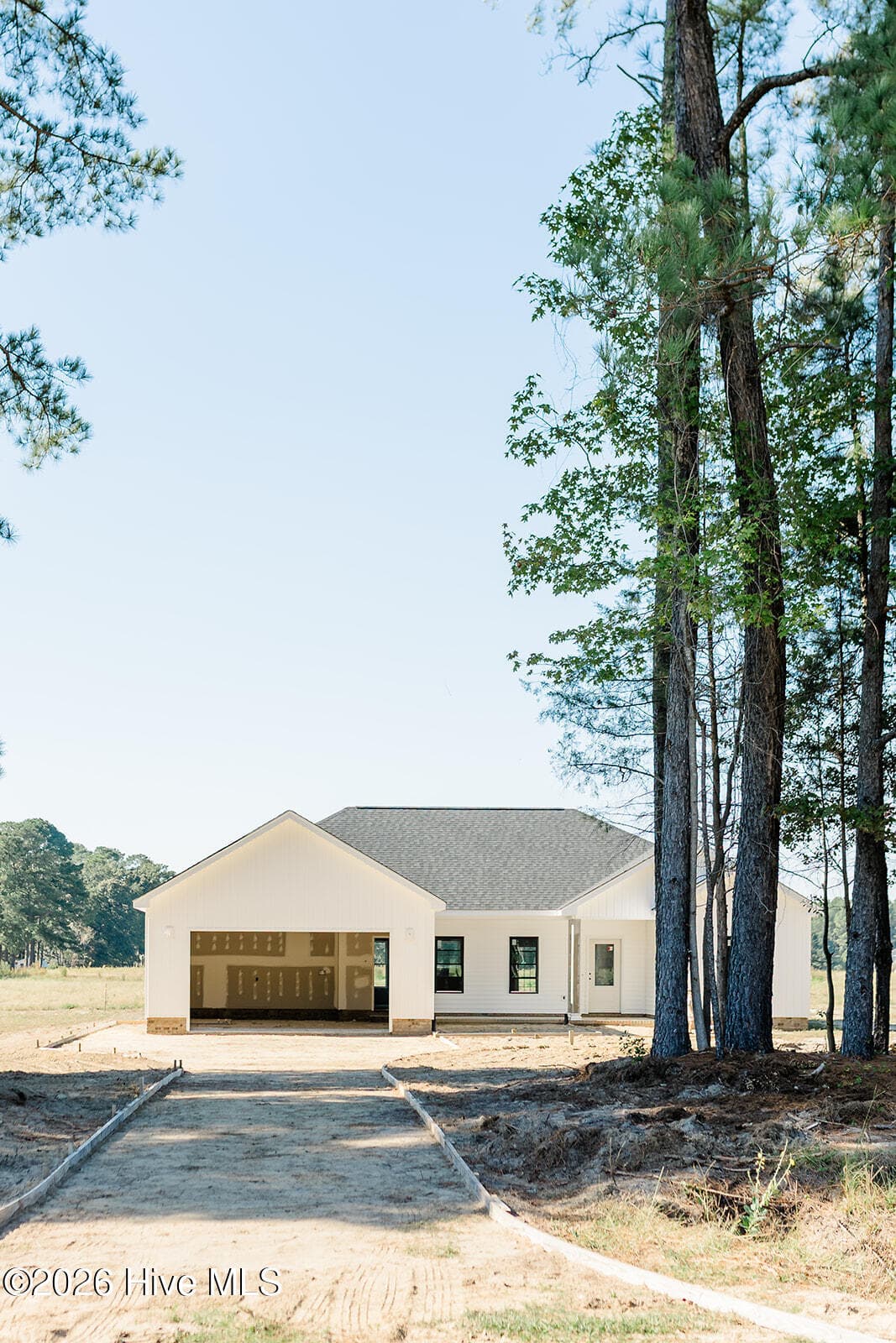 Single Family Residence at 3118 Kelly Road, Kinston, NC 28504, photo 5 of 41