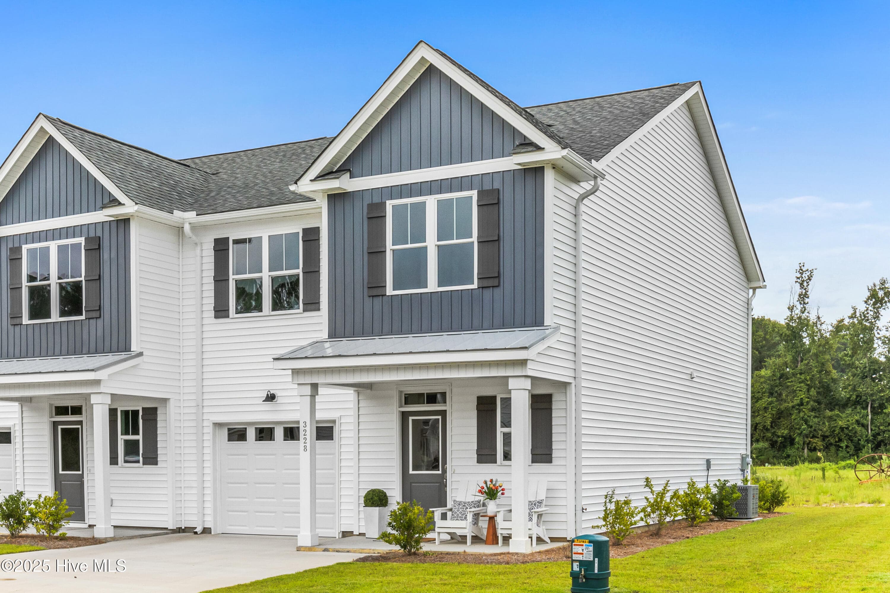 Townhouse at 3216 Beaus Drive, Castle Hayne, NC 28429, photo 4 of 7