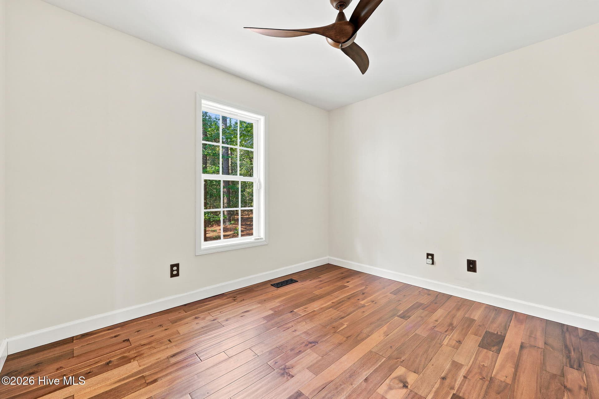 Single Family Residence at 20 Starlit Lane, Pinehurst, NC 28374, photo 12 of 38