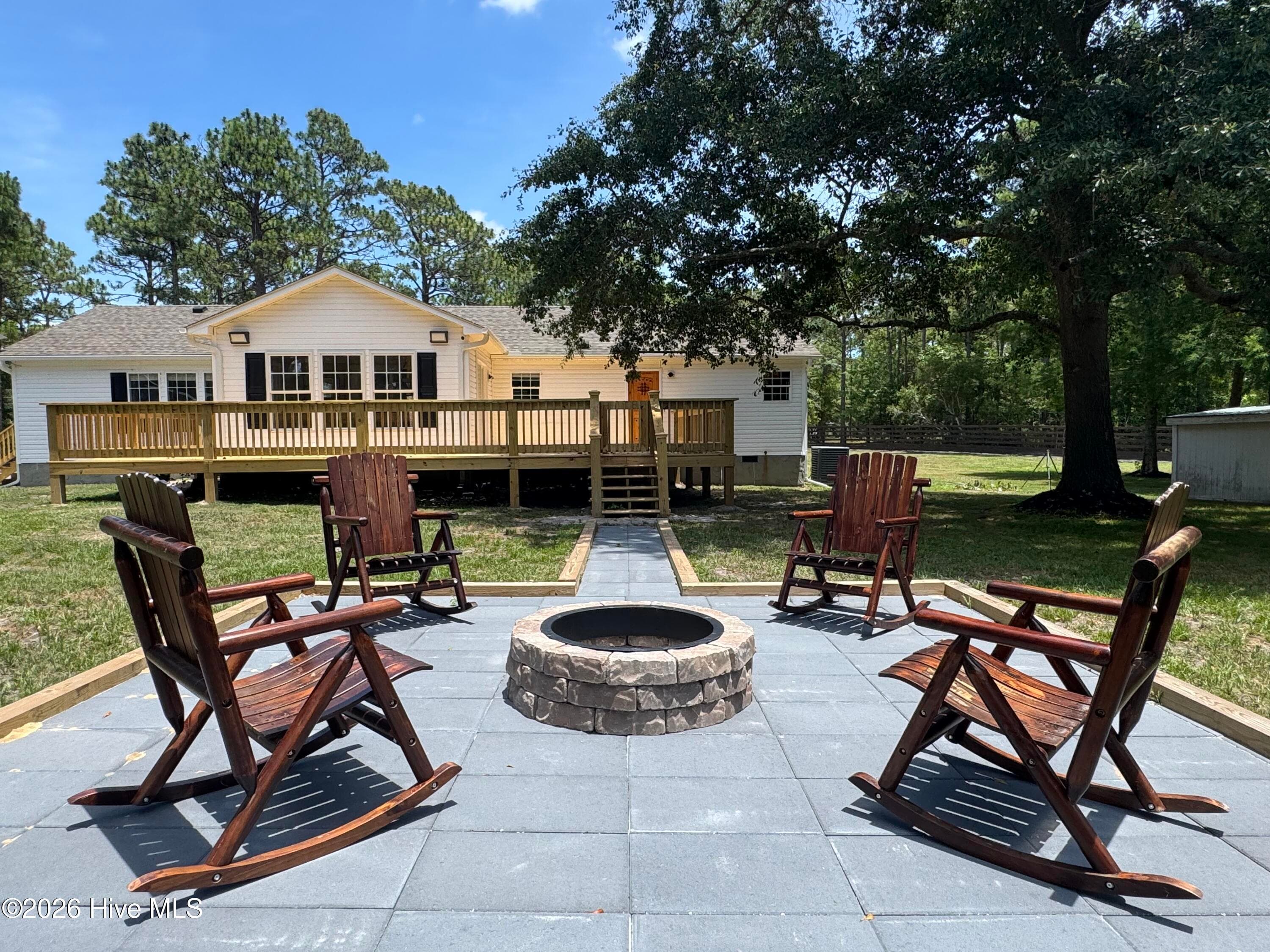 Single Family Residence at 1265 Gilbert Road SE, Bolivia, NC 28422, photo 2 of 48