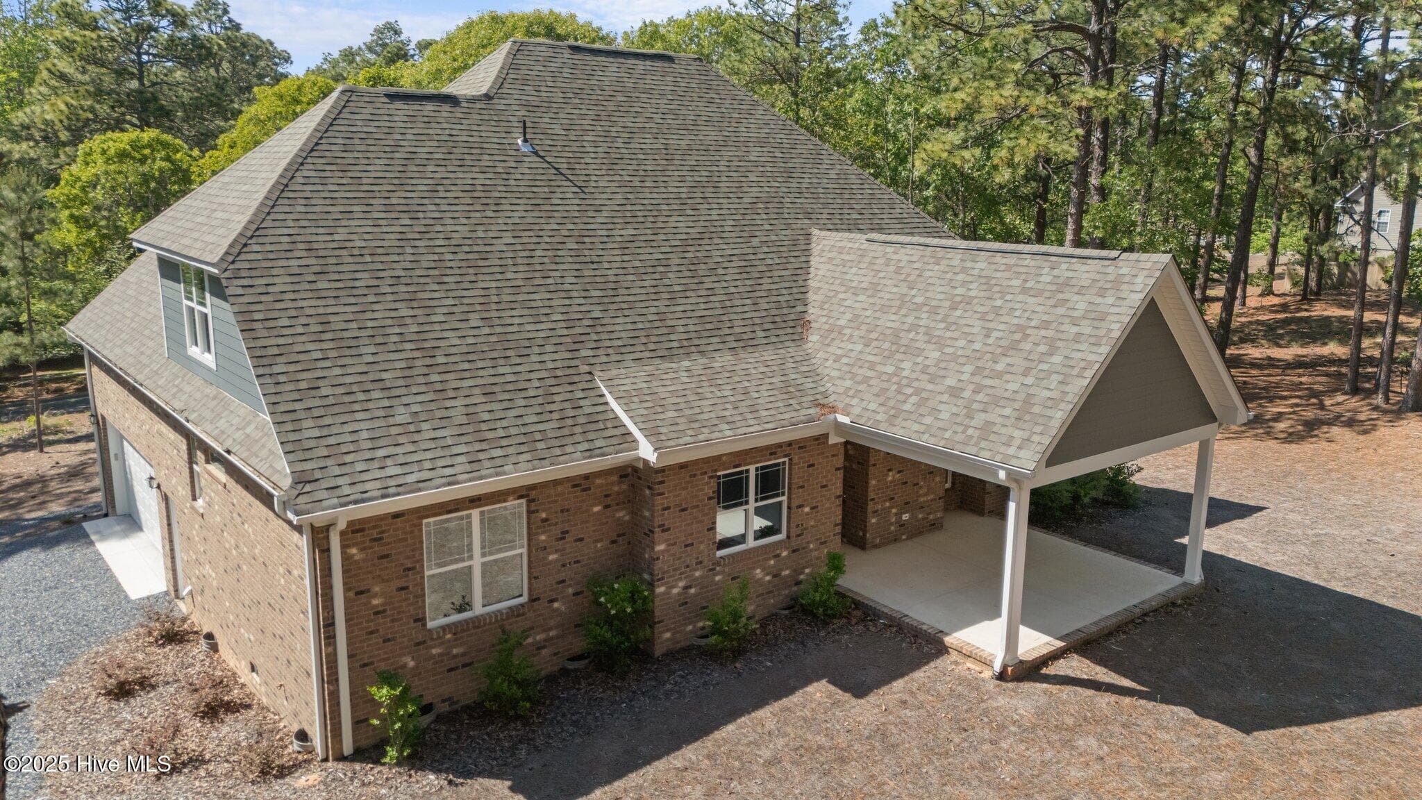 Single Family Residence at 225 Lakeway Drive, West End, NC 27376, photo 6 of 48