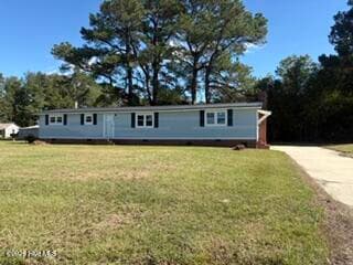 Manufactured Home at 1232 Mark Edwards Road, Goldsboro, NC 27534, photo 3 of 20