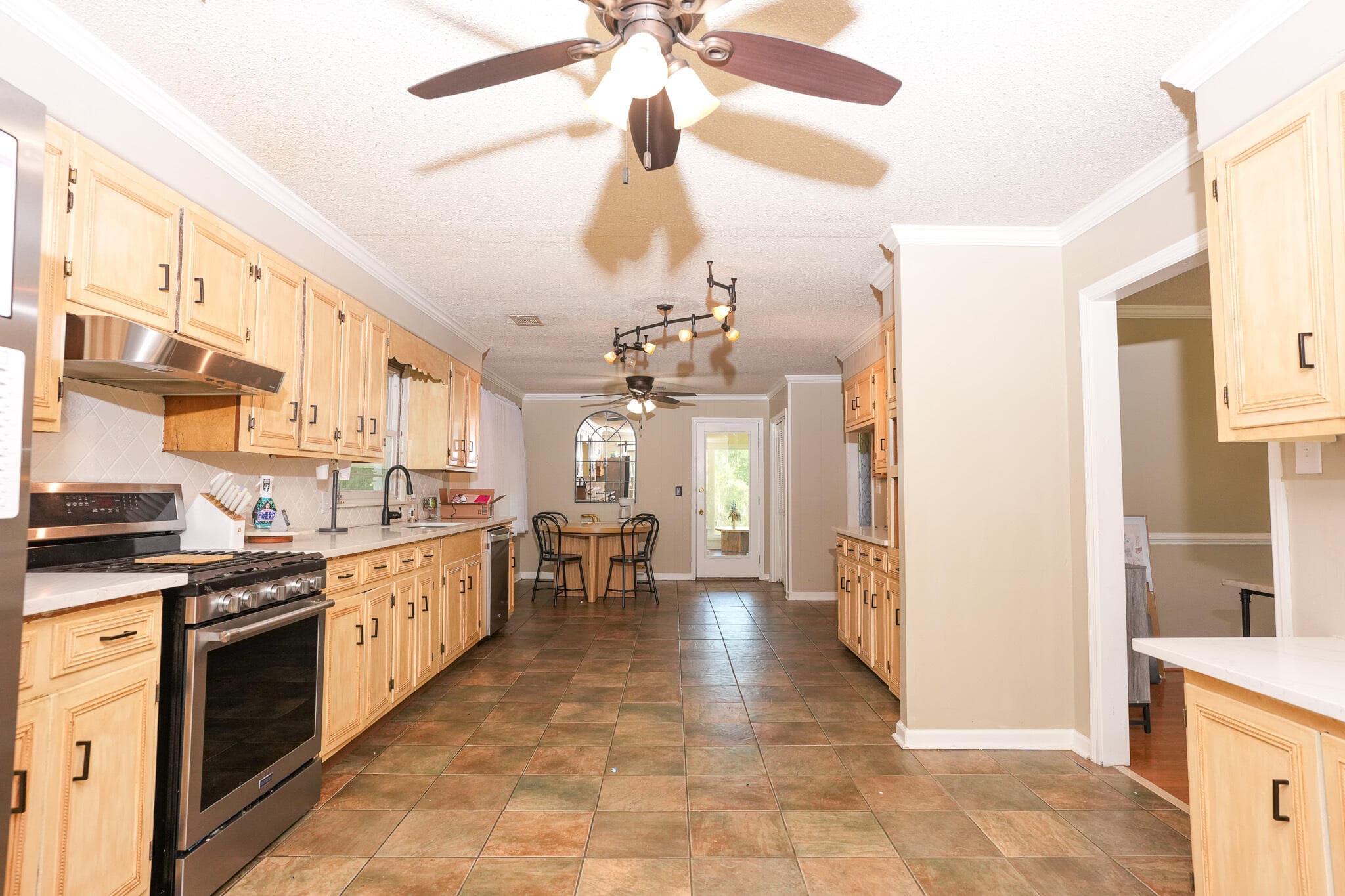 Single Family Residence at 3215 Skinner Mill Road, Augusta, GA 30909, photo 4 of 40