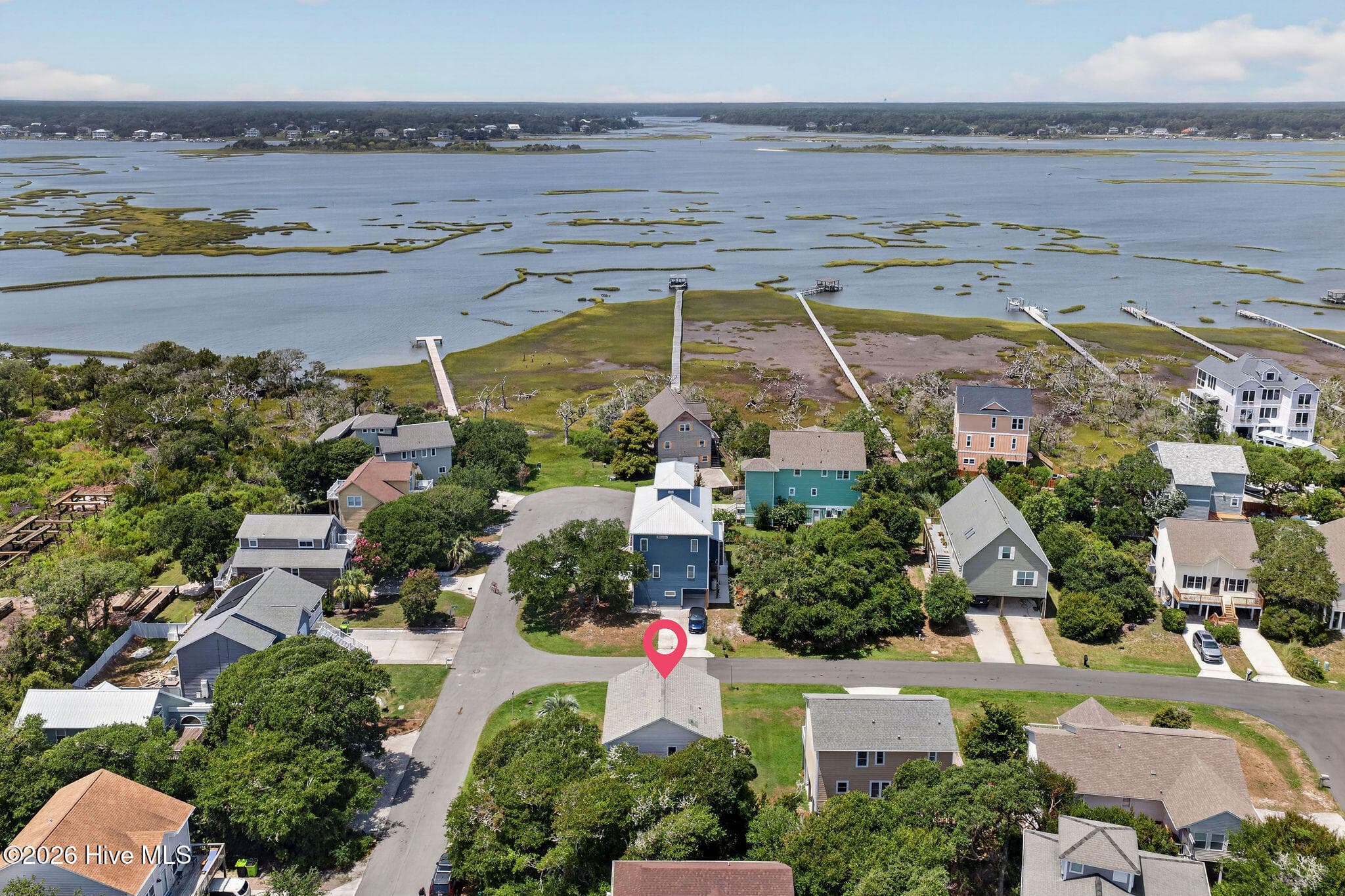 Single Family Residence at 21 S Oak Drive, Surf City, NC 28445, photo 42 of 46