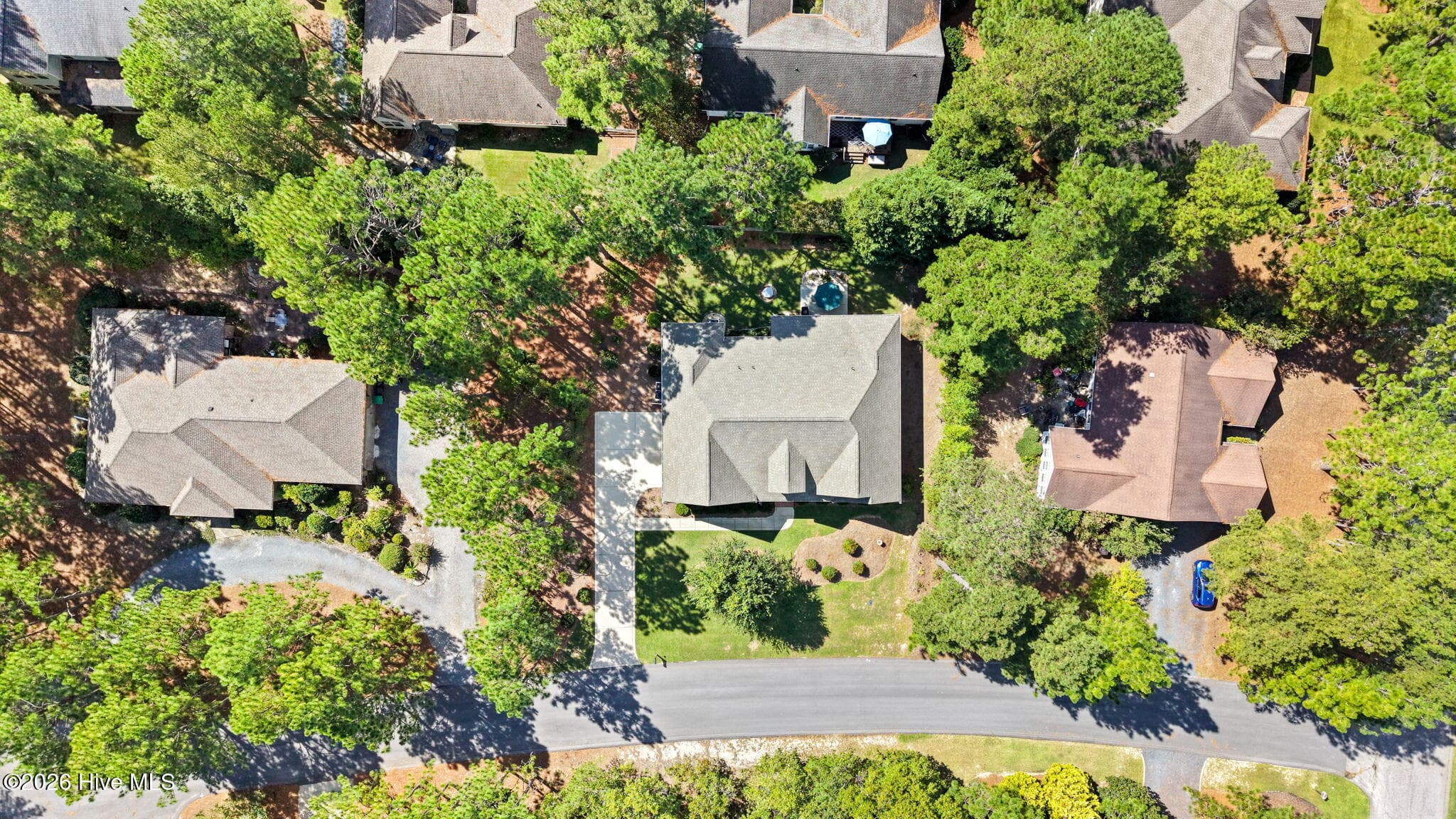 Single Family Residence at 2 Macon Lane, Pinehurst, NC 28374, photo 6 of 46