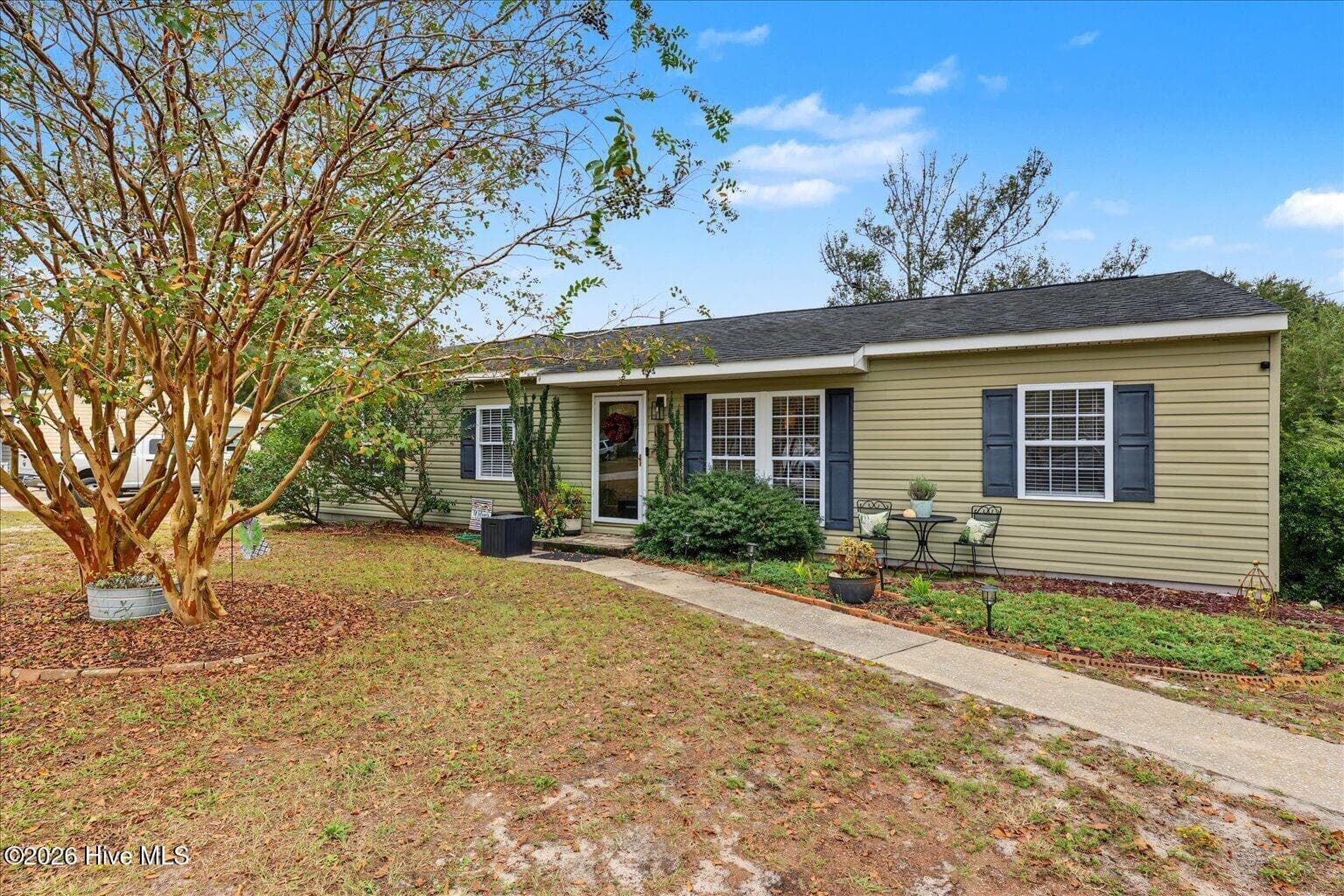 Single Family Residence at 121 Freshwater Drive, Hubert, NC 28539, photo 2 of 49