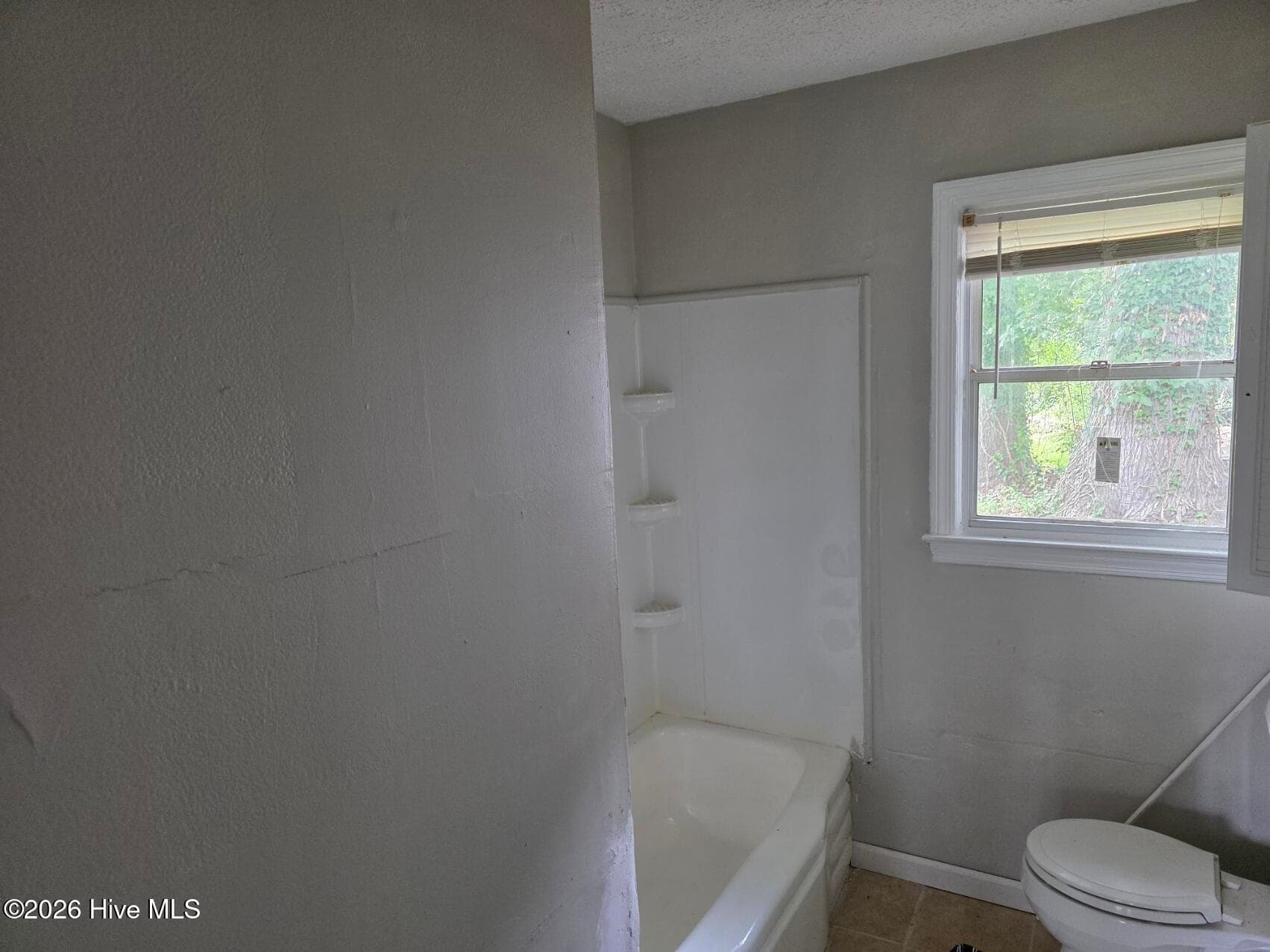 Single Family Residence at 2518 Argonne Drive, Augusta, GA 30906, photo 5 of 11