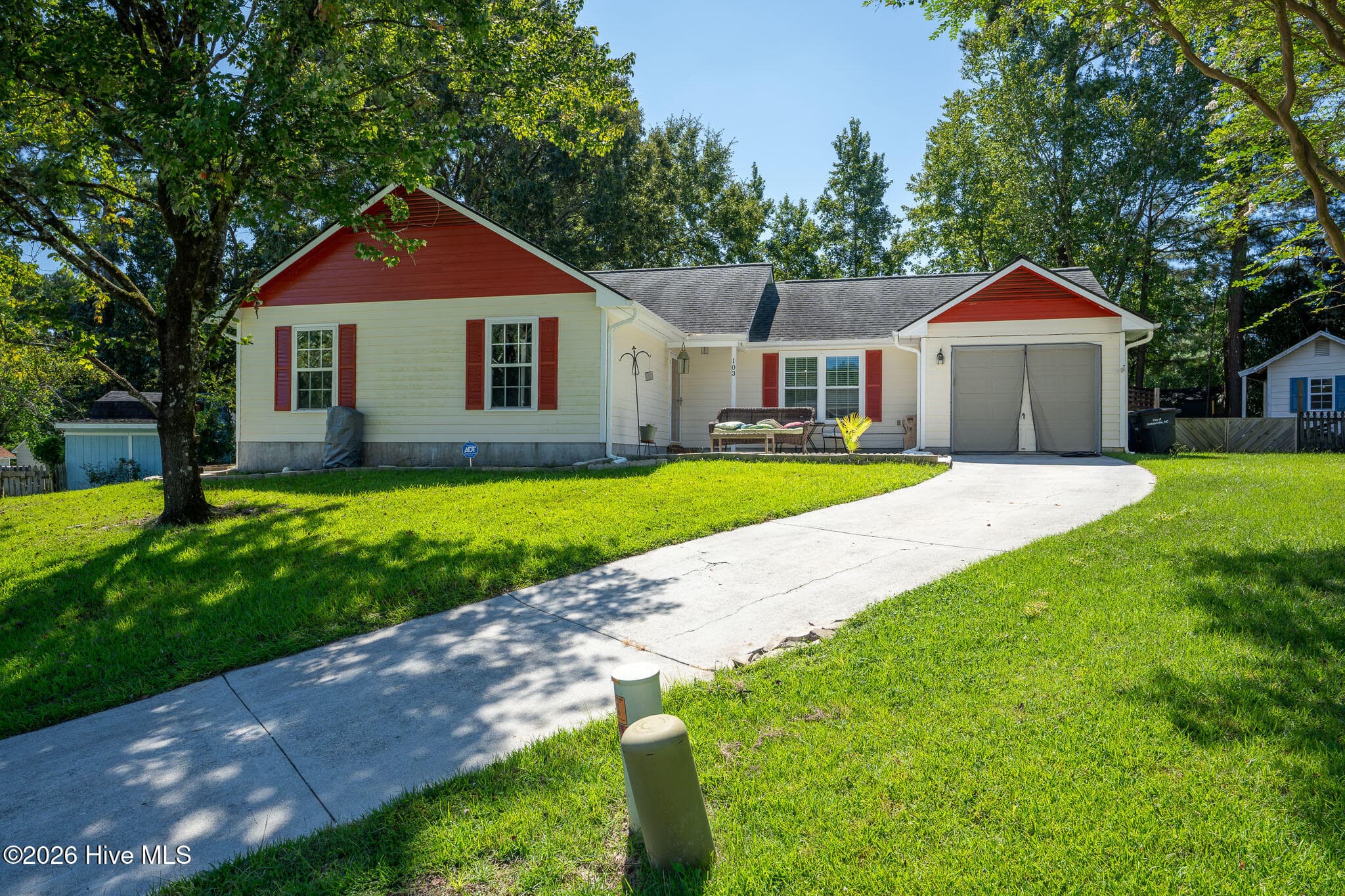 Single Family Residence at 103 Tory Circle, Jacksonville, NC 28546, photo 2 of 41