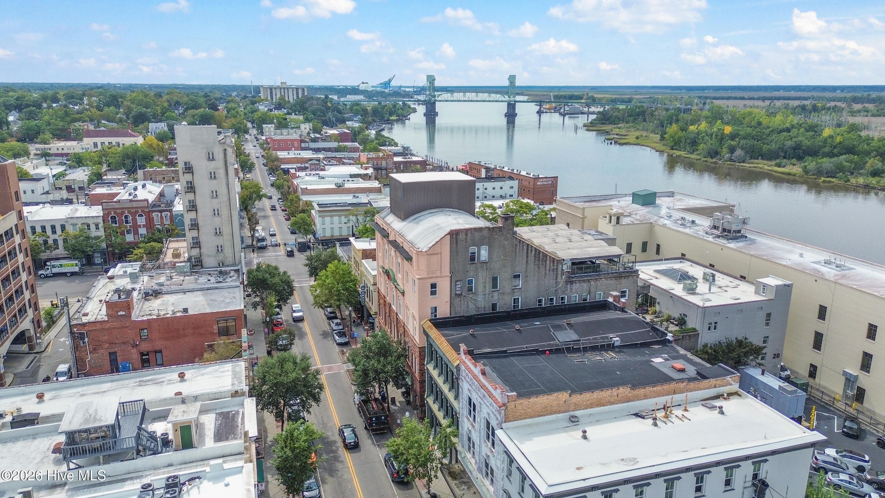 Condominium at 21 N Front Street Unit 3d1, Wilmington, NC 28401, photo 38 of 41