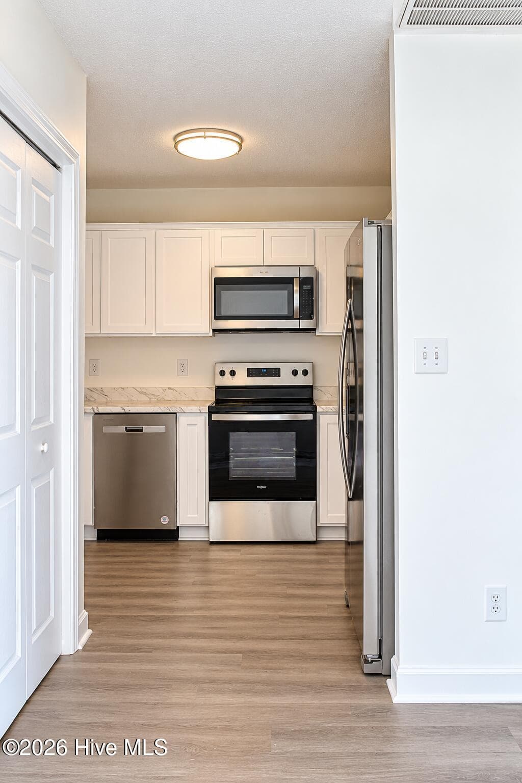 Townhouse at 95 Century Court, Swansboro, NC 28584, photo 5 of 15