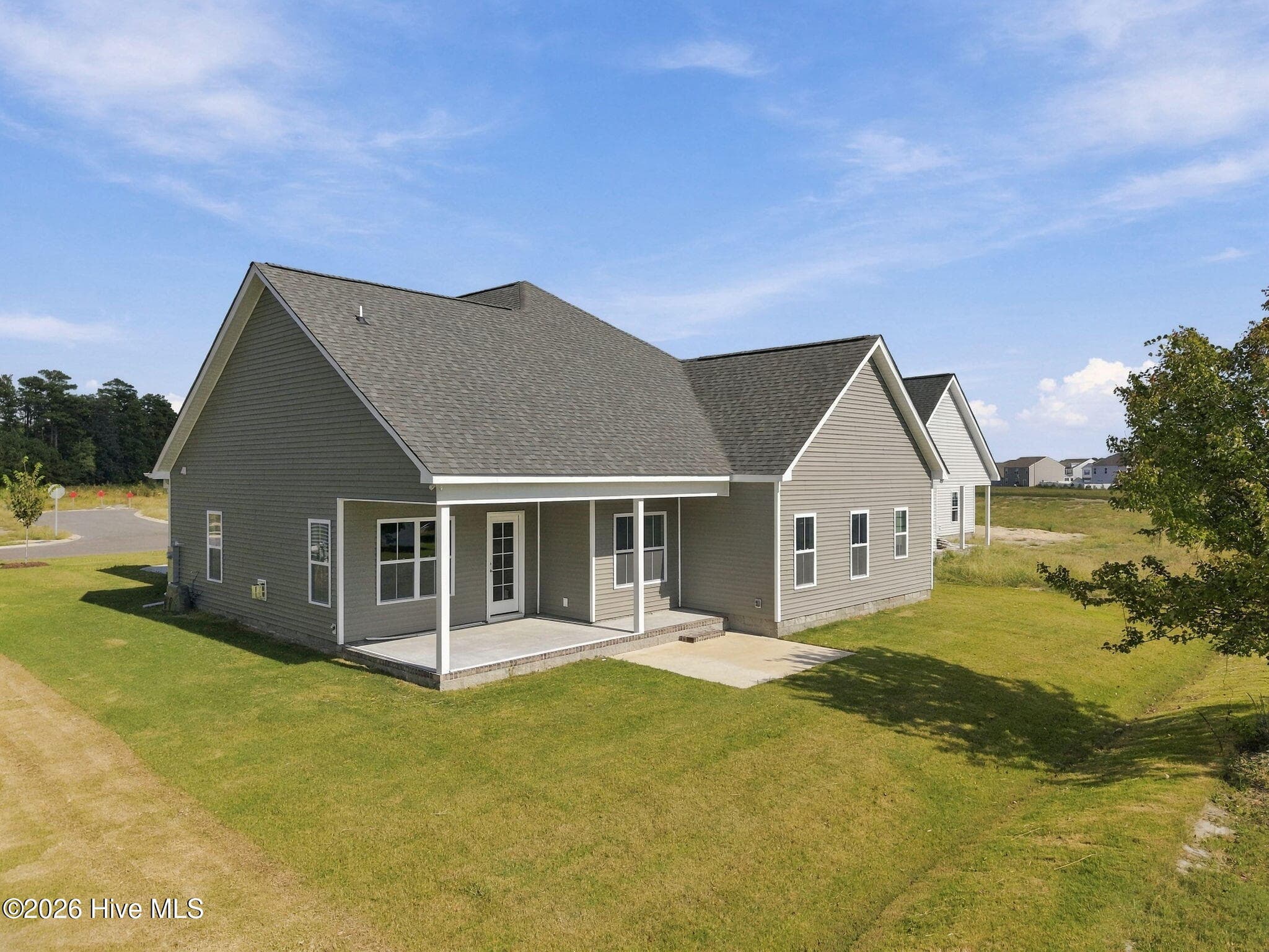 Single Family Residence at 1701 Dew Meadow Drive, Winterville, NC 28590, photo 11 of 84