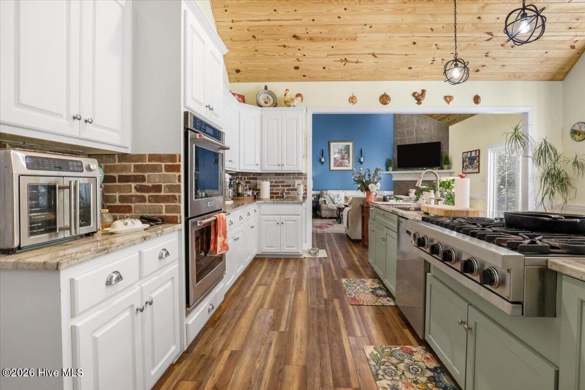 Single Family Residence at 5316 Pebble Creek Circle, Wilson, NC 27893, photo 16 of 74