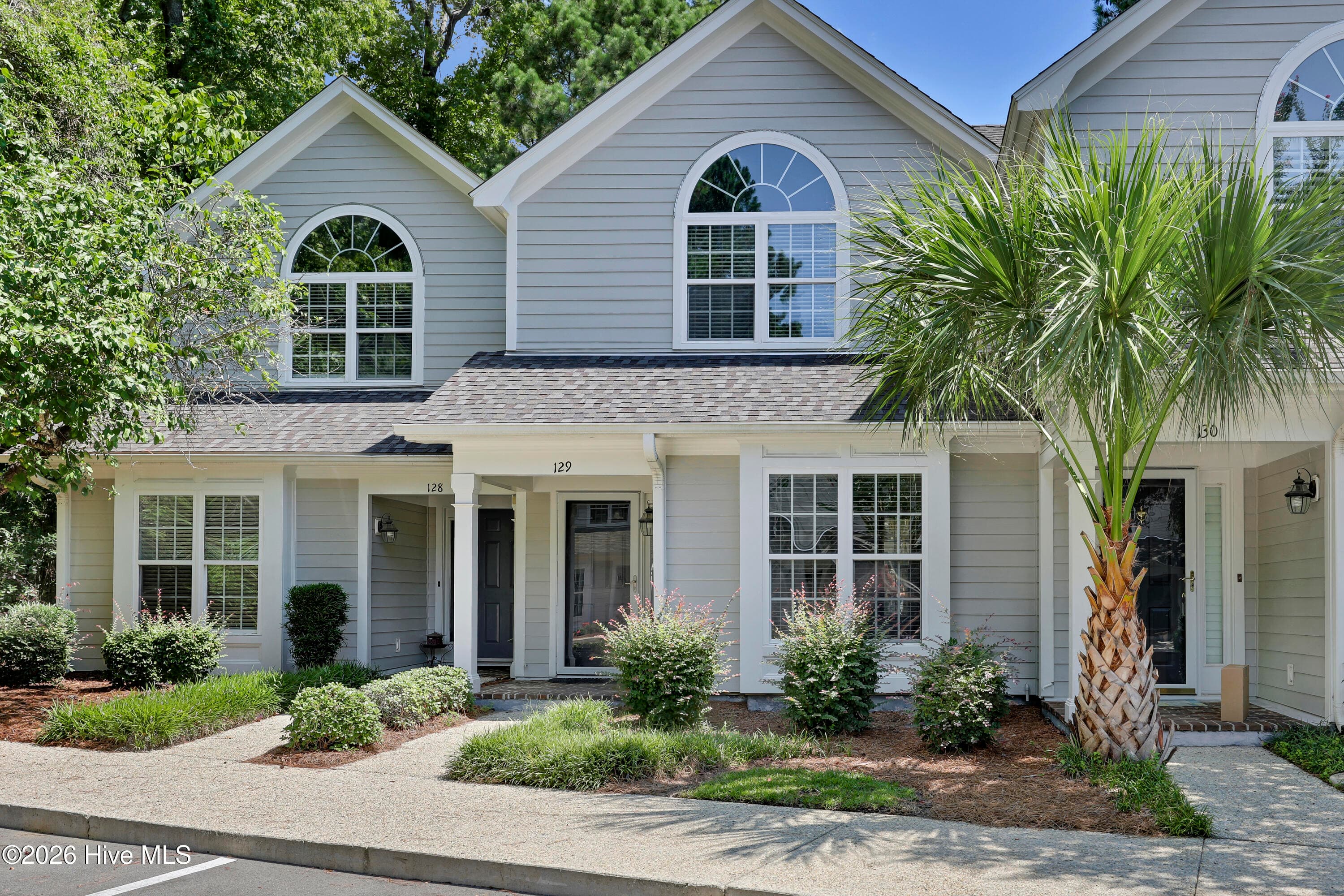Townhouse at 6211 Wrightsville Avenue Apt 129, Wilmington, NC 28403, photo 2 of 26