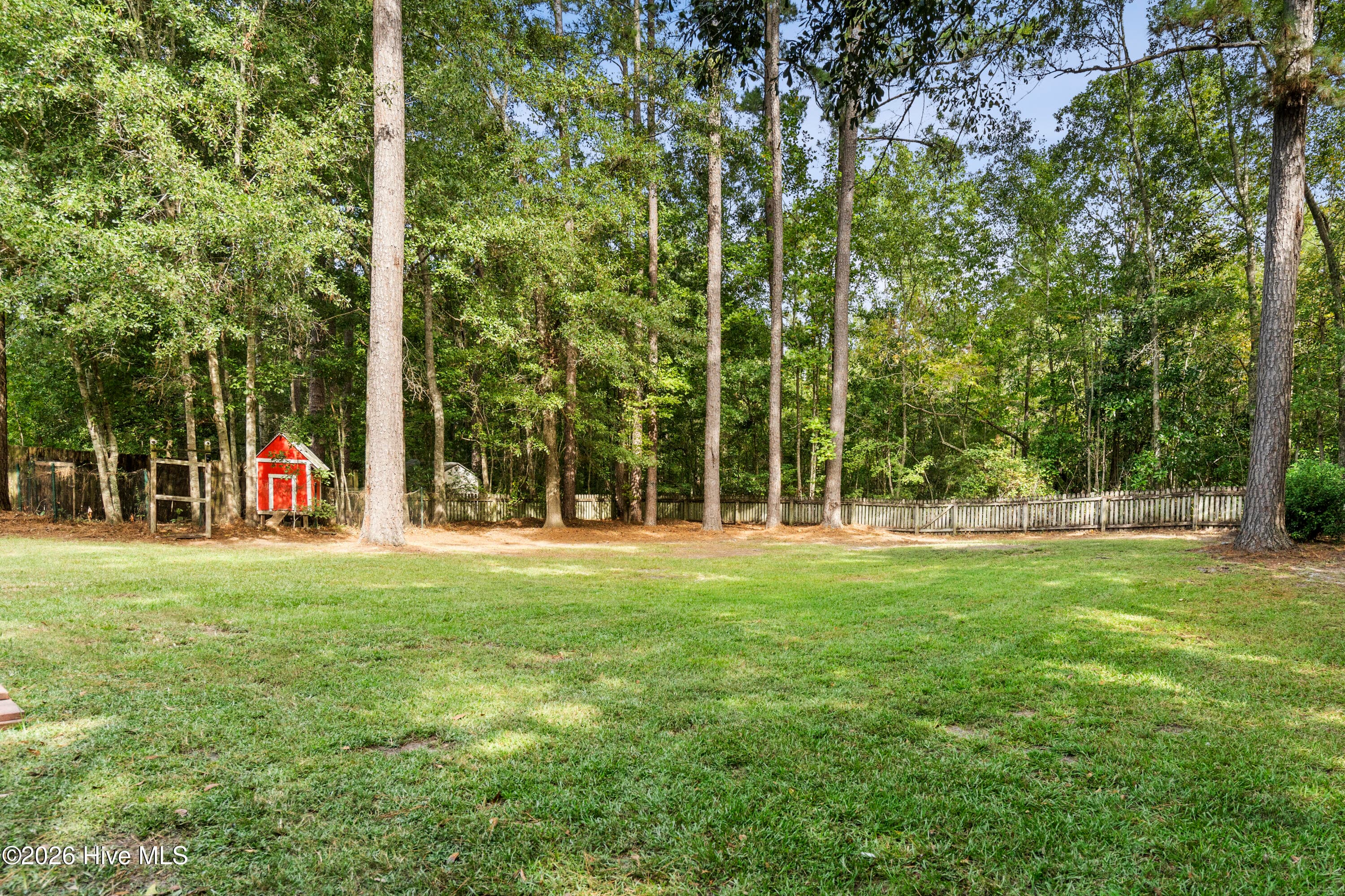 Single Family Residence at 259 S Creek Drive, Jacksonville, NC 28540, photo 27 of 32
