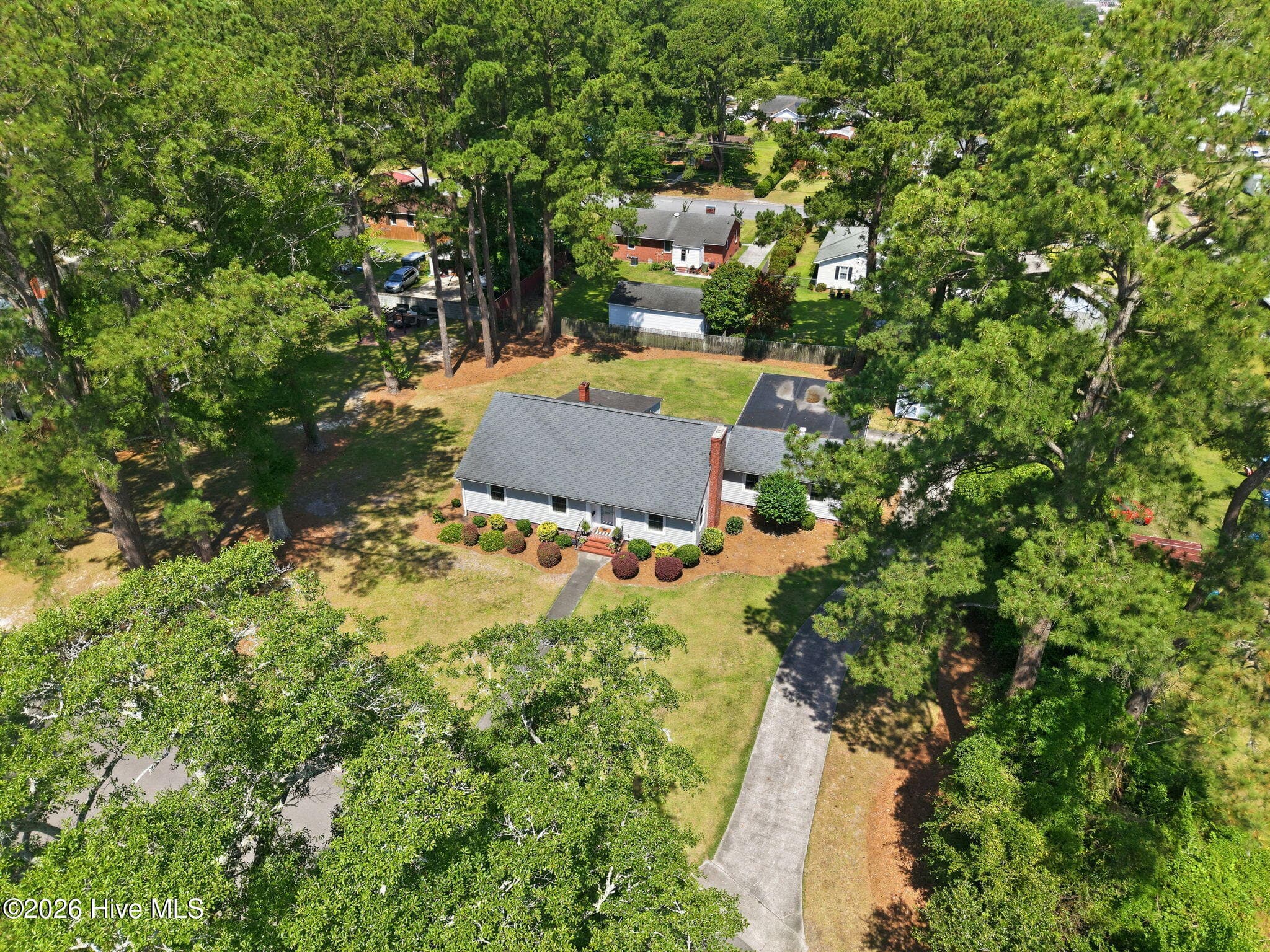 Single Family Residence at 1306 Summit Avenue, Washington, NC 27889, photo 5 of 40