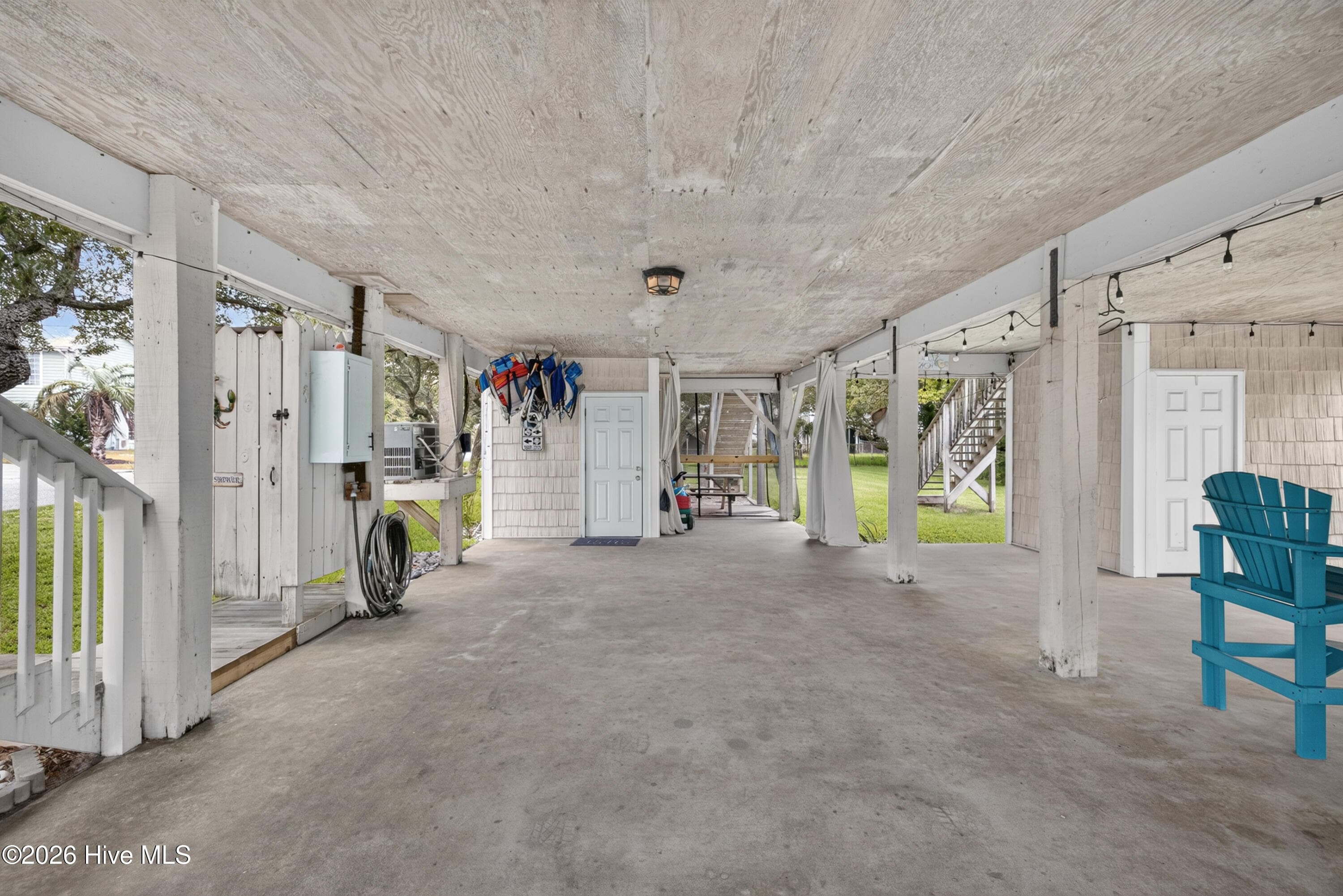 Townhouse at 301 Bay Circle, North Topsail Beach, NC 28460, photo 18 of 59
