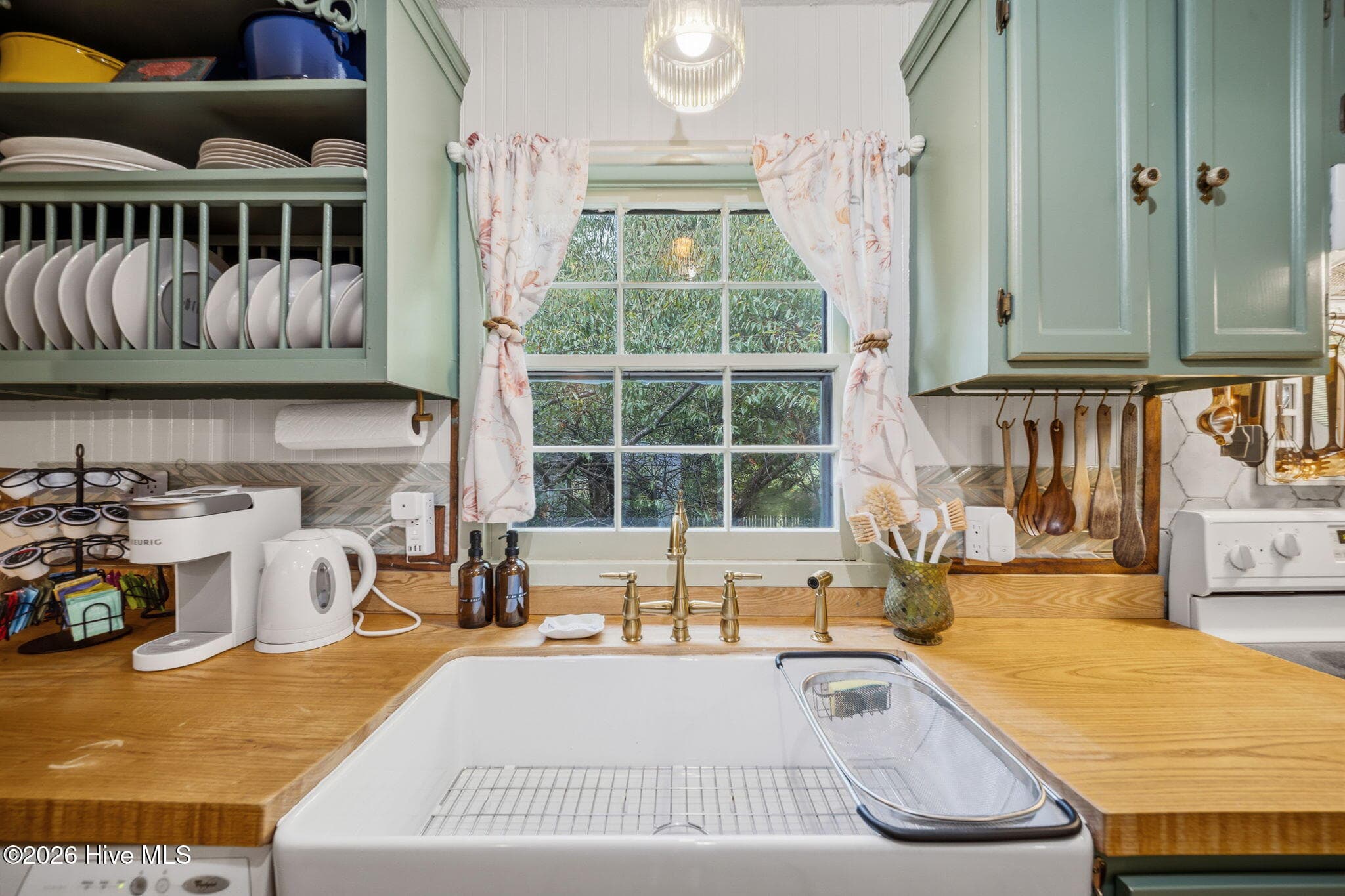 Triplex at 418 Campbell Street, Wilmington, NC 28401, photo 15 of 59