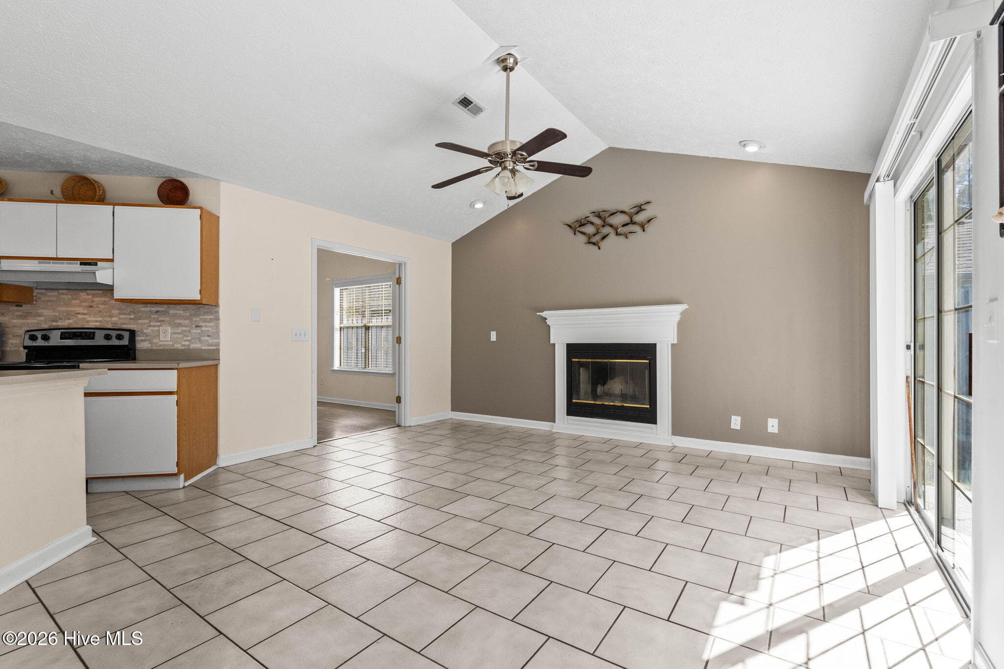 Single Family Residence at 37 Gate 6, Calabash, NC 28467, photo 10 of 41