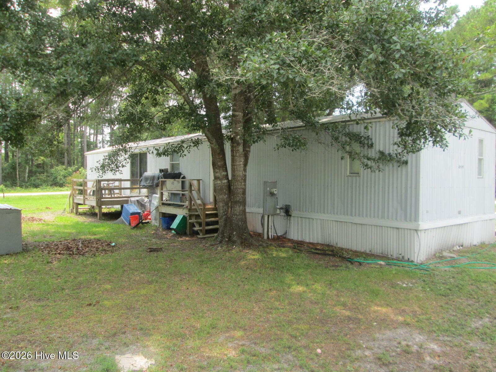 Manufactured Home at 1112 Dobson Street SW, Supply, NC 28462, photo 2 of 4