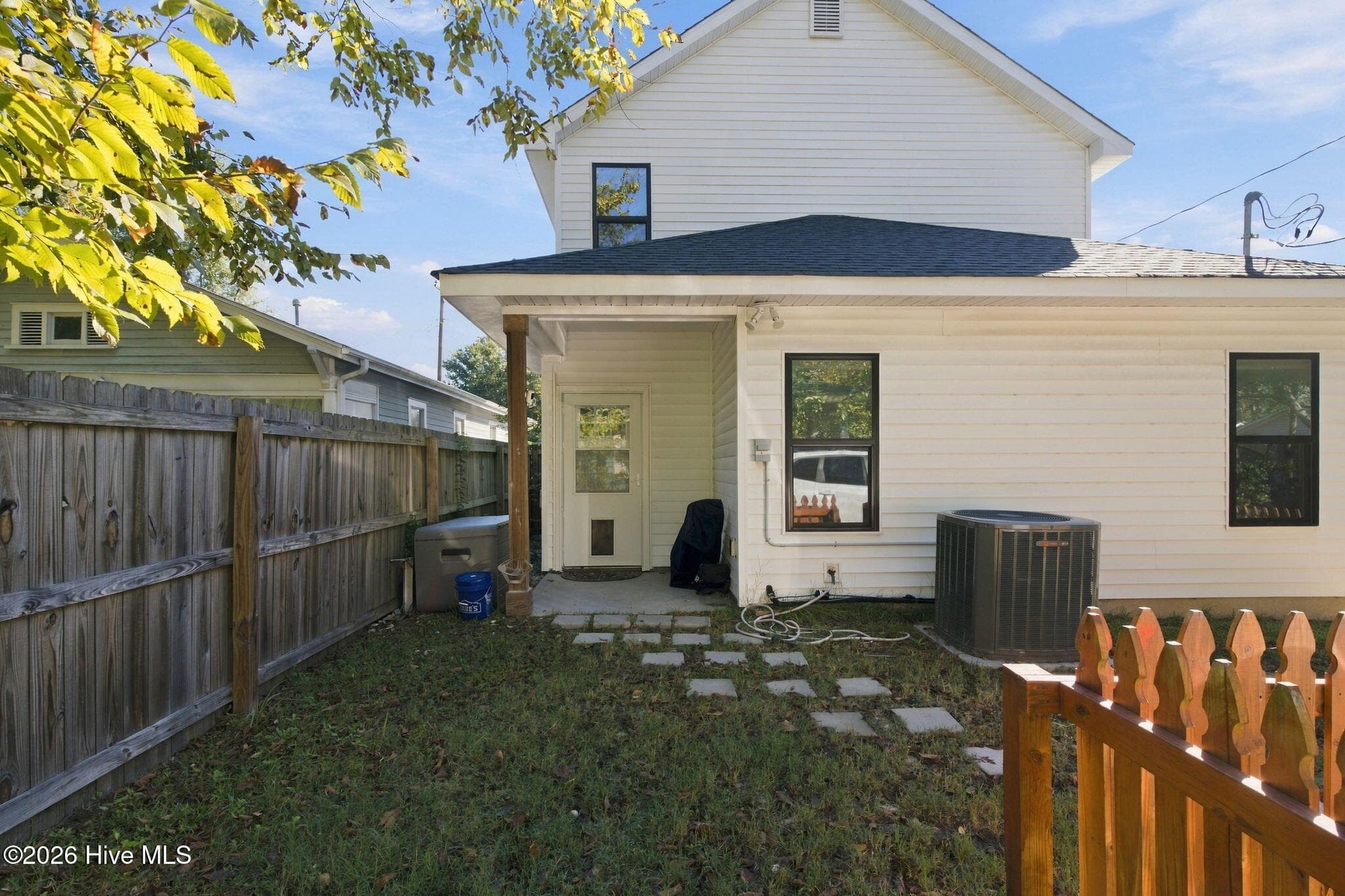 Single Family Residence at 624 S 8th Street, Wilmington, NC 28401, photo 111 of 119