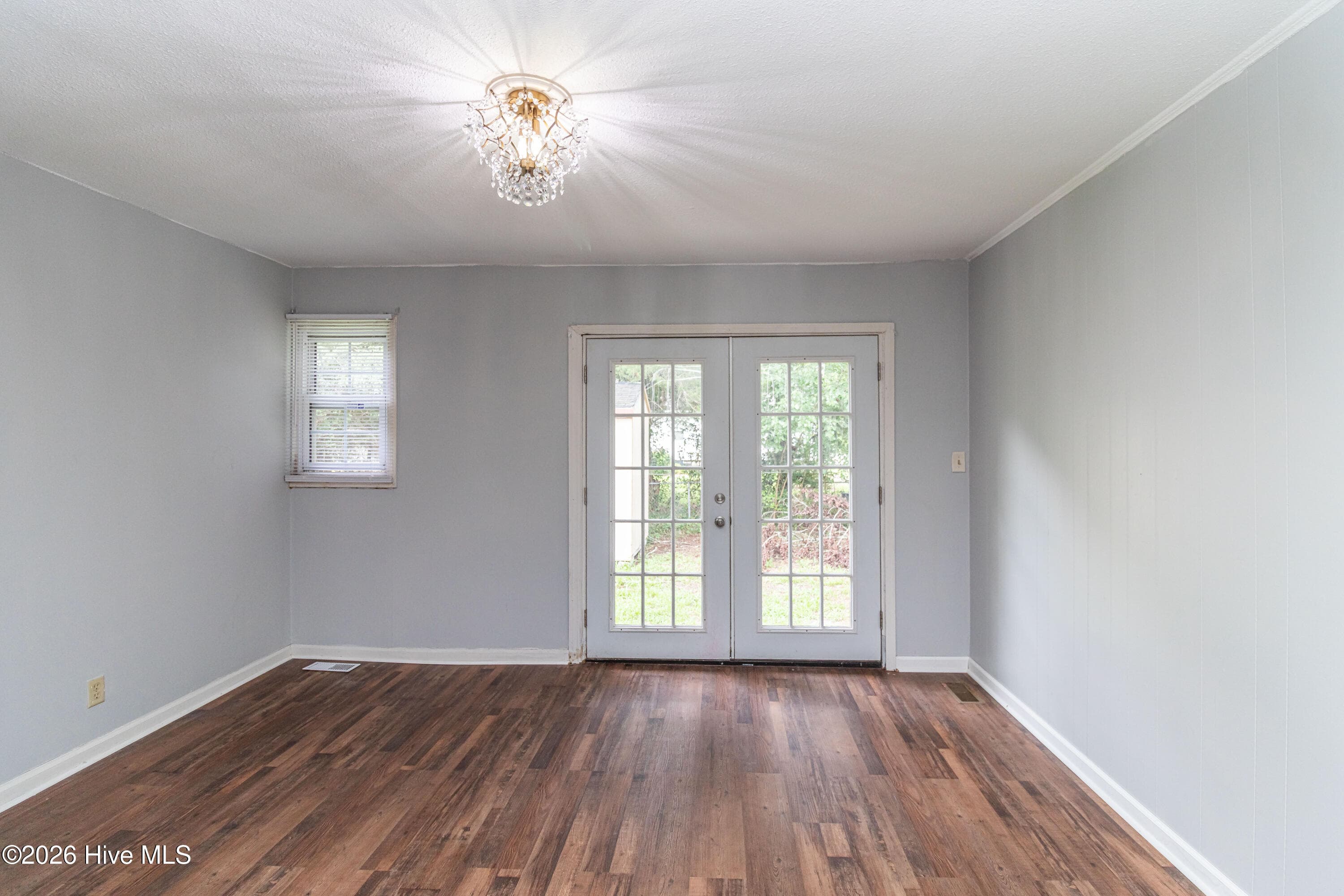Single Family Residence at 1209 Sycamore Road, Kinston, NC 28501, photo 12 of 19