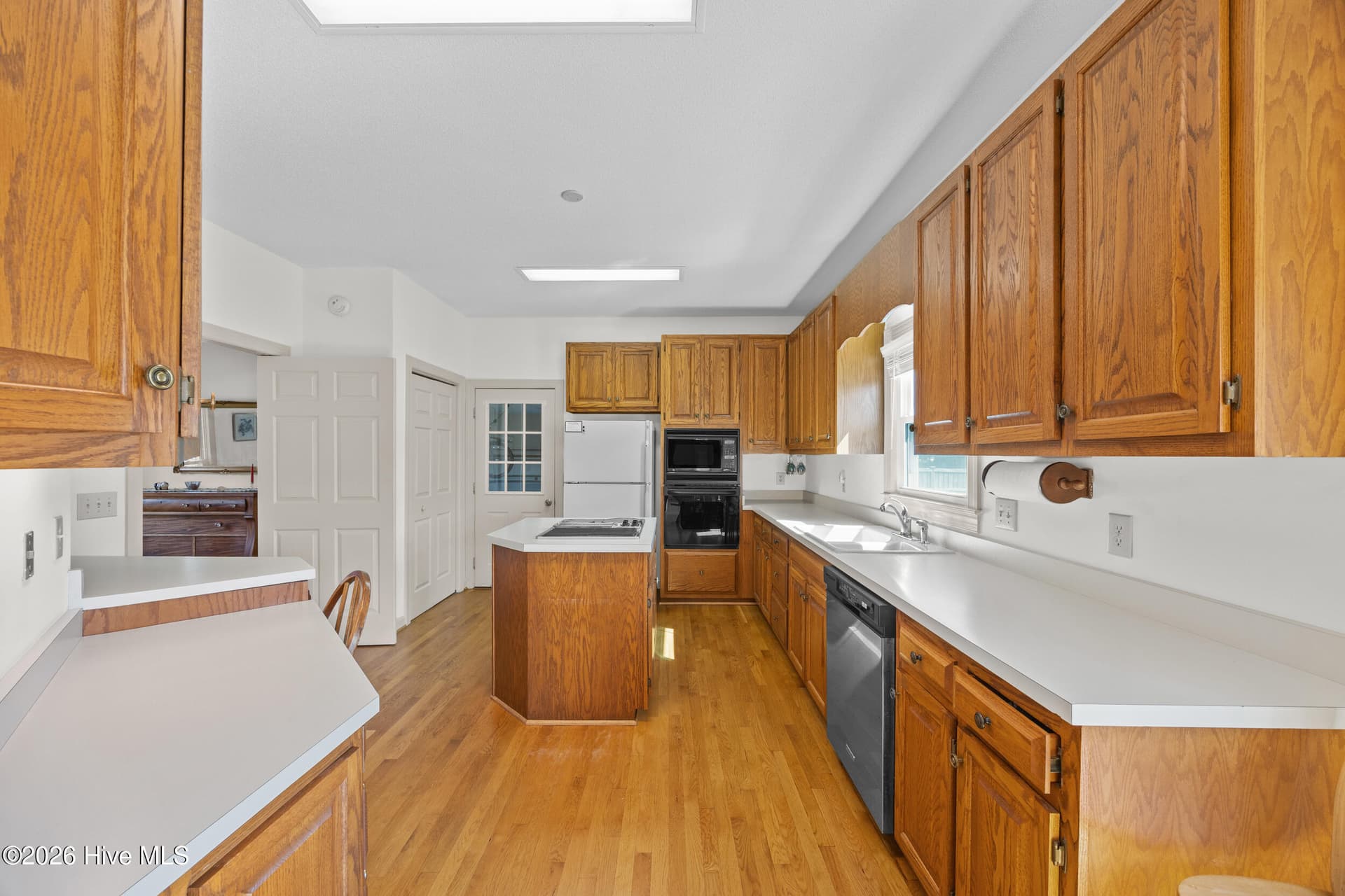 Single Family Residence at 3233 Red Berry Drive, Wilmington, NC 28409, photo 16 of 46