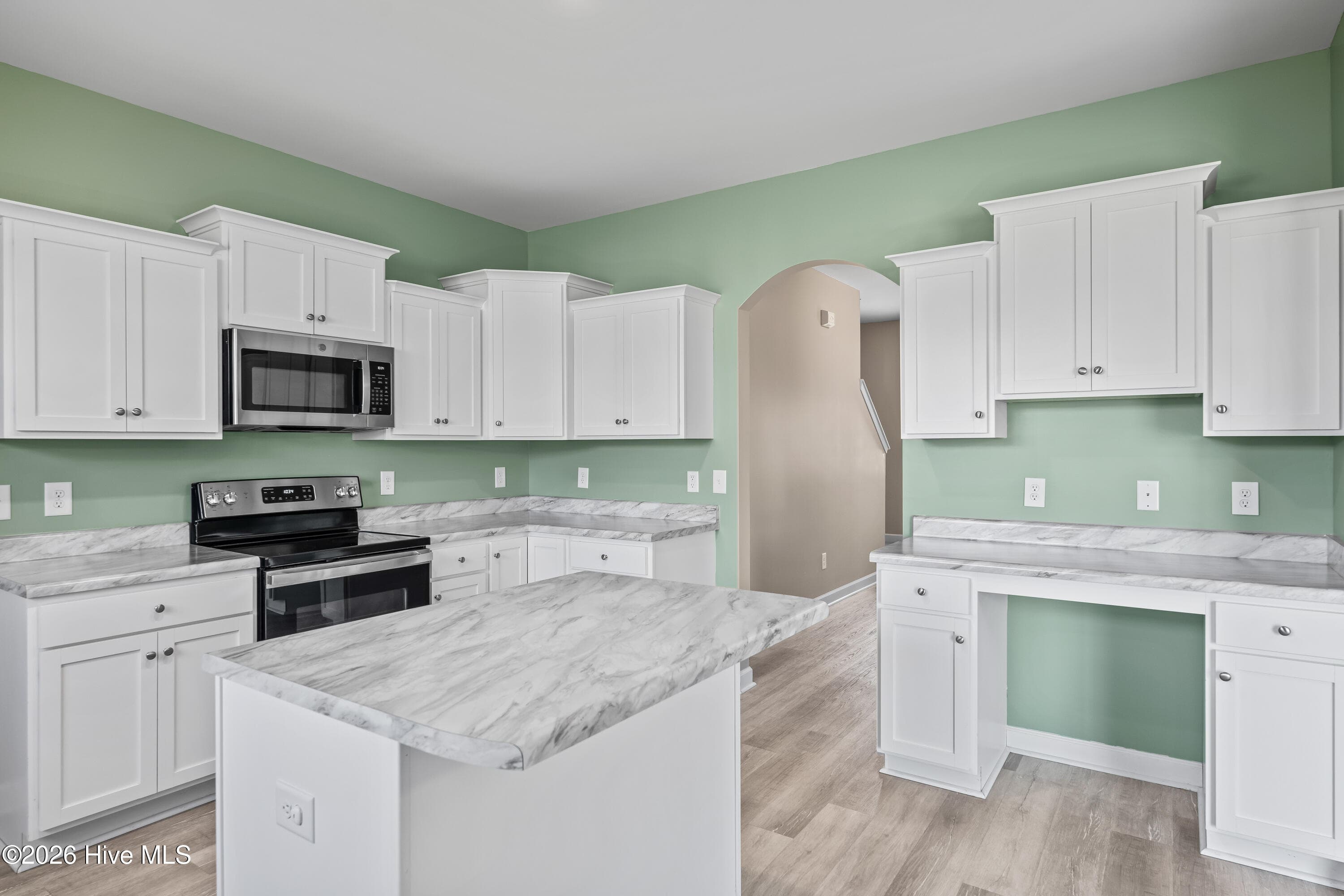 Single Family Residence at 158 Uzzell Road, Hubert, NC 28539, photo 16 of 45