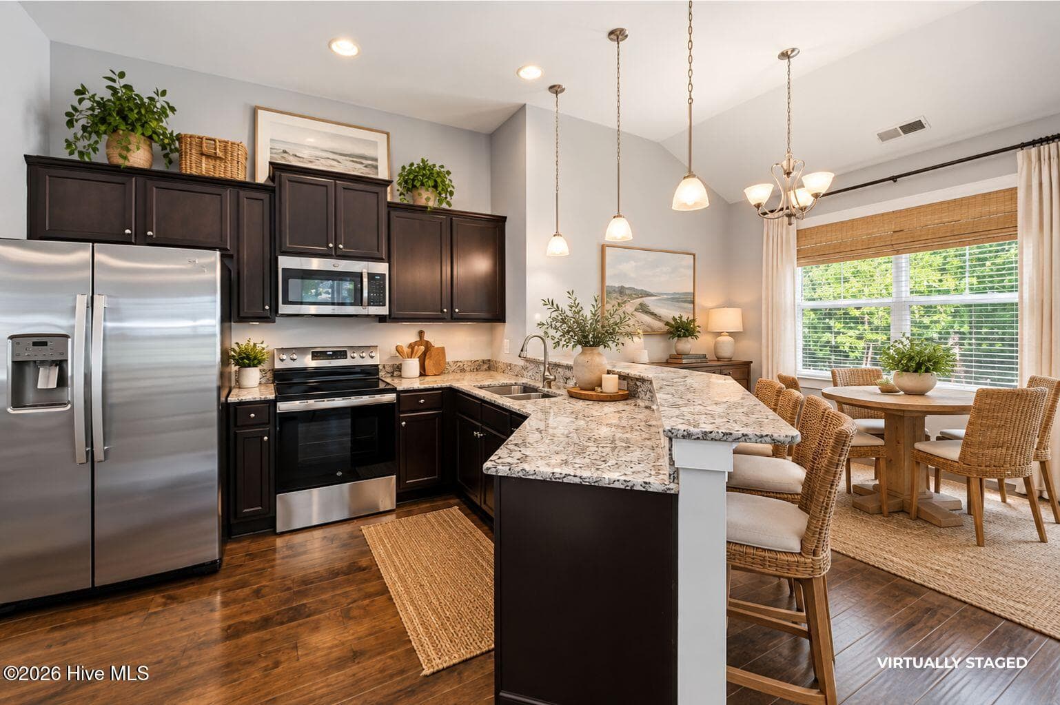 Virtually Staged - 100 Hickory Circle, Hampstead, NC 28443