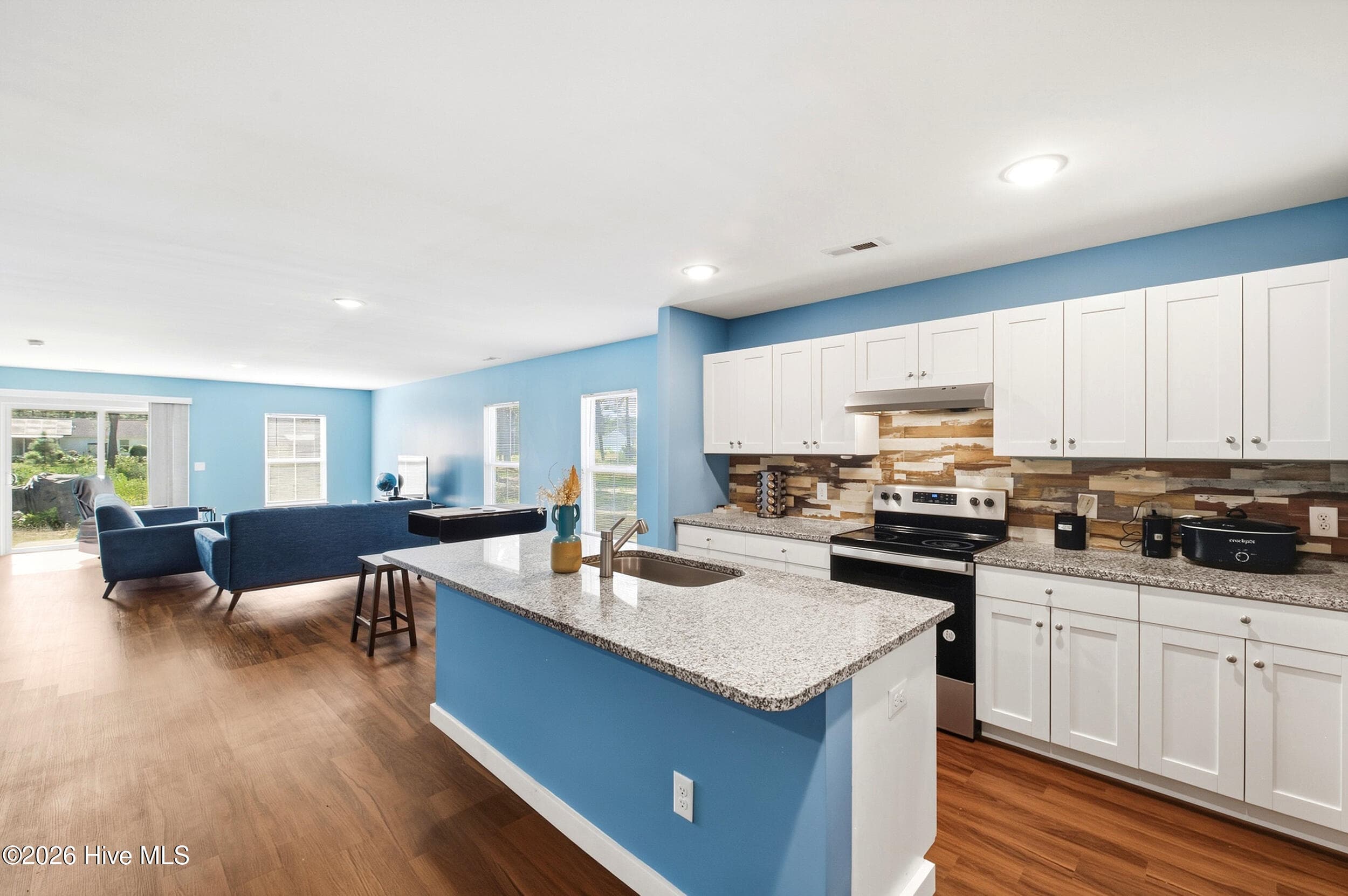 Single Family Residence at 910 Pine Needles Road, Southport, NC 28461, photo 13 of 53